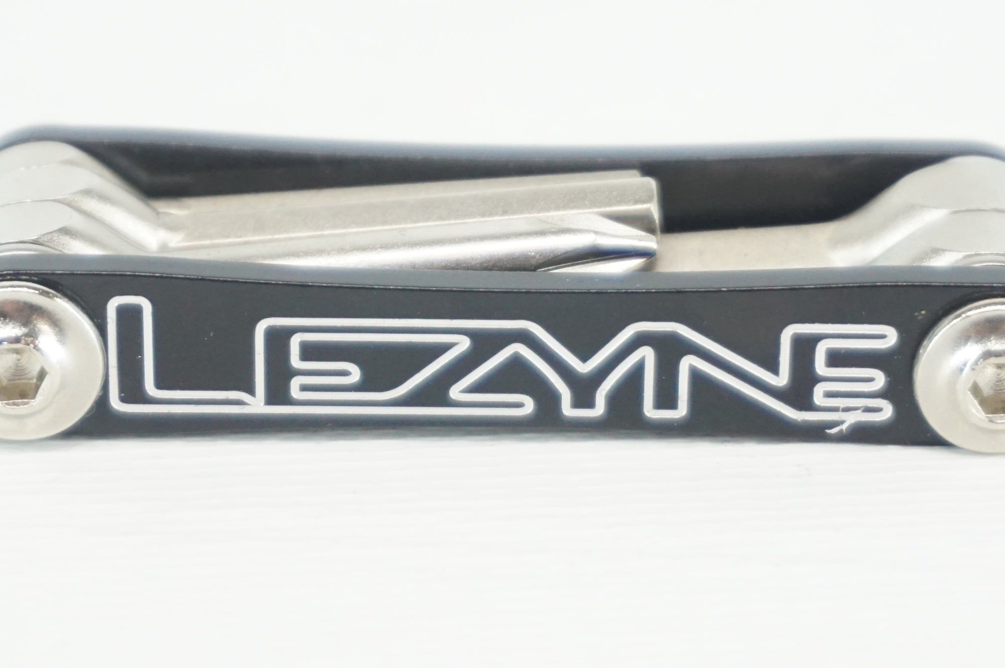 LEZYNE 「レザイン」 V5 携帯工具 / 阪急塚口店