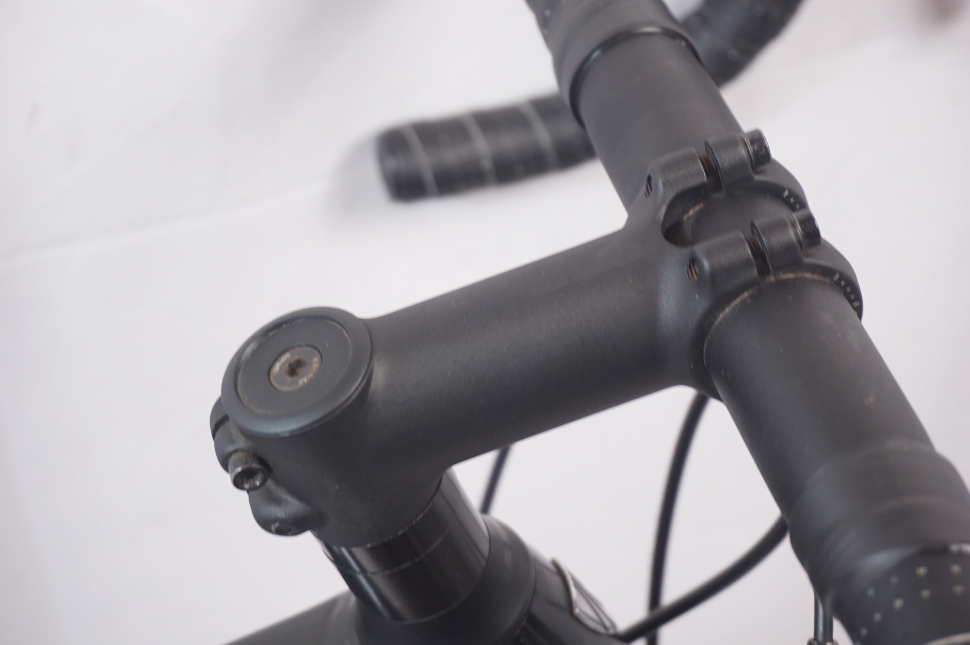 TREK 「トレック」 DOMANE AL 2 GEN 3 2023年モデル ロードバイク 