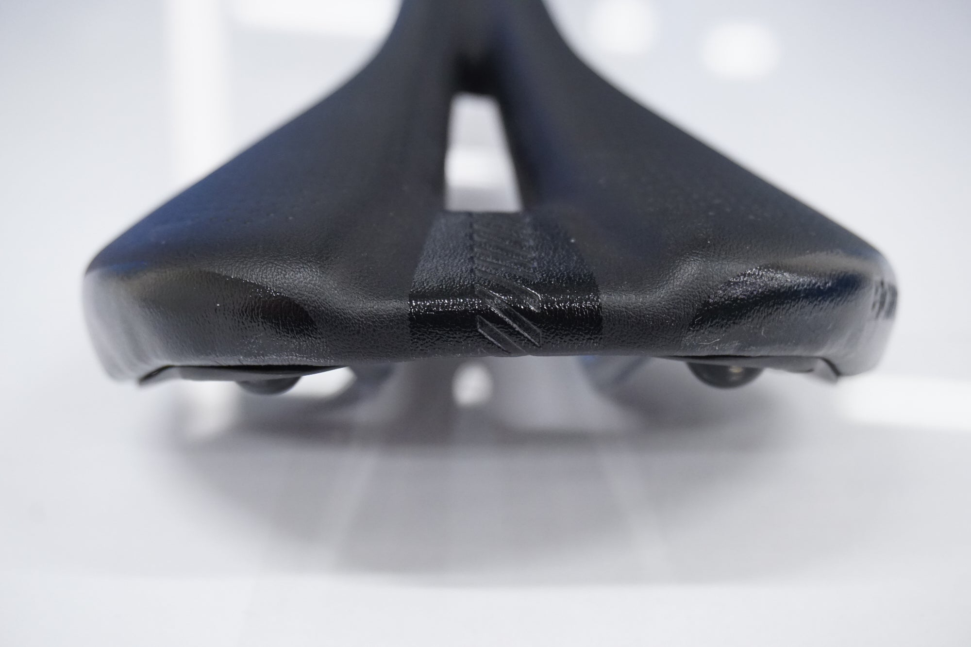 BONTRAGER MONTROSE ELITE サドル Bontrager Montrose Elite saddle review | Bike Perfect