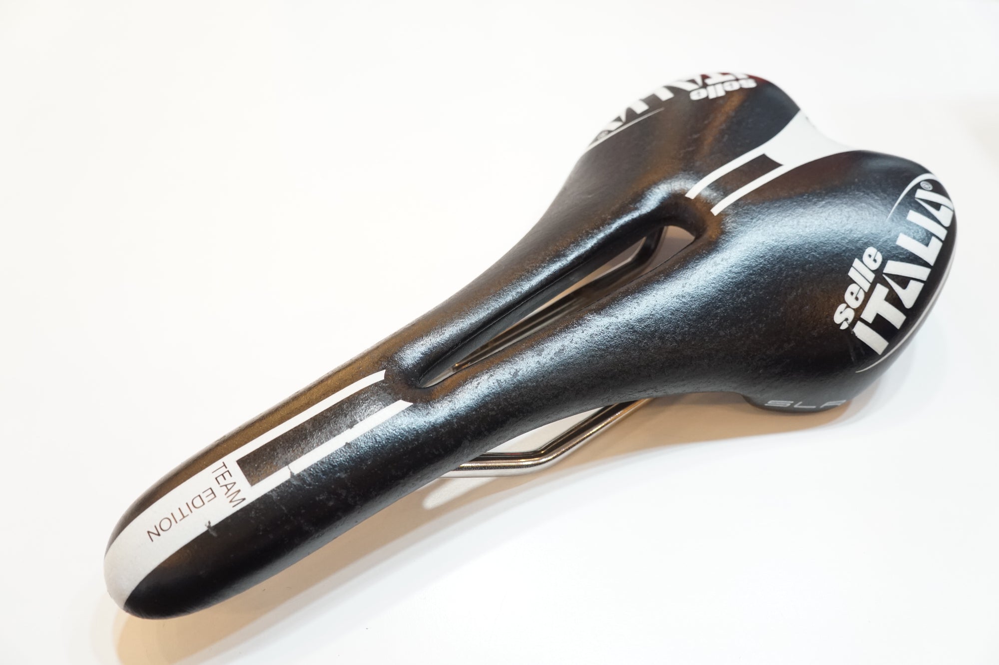 SELLE ITALIA 「セラ イタリア」 SLR TEAM EDITION サドル / バイチャリ浦和ベース