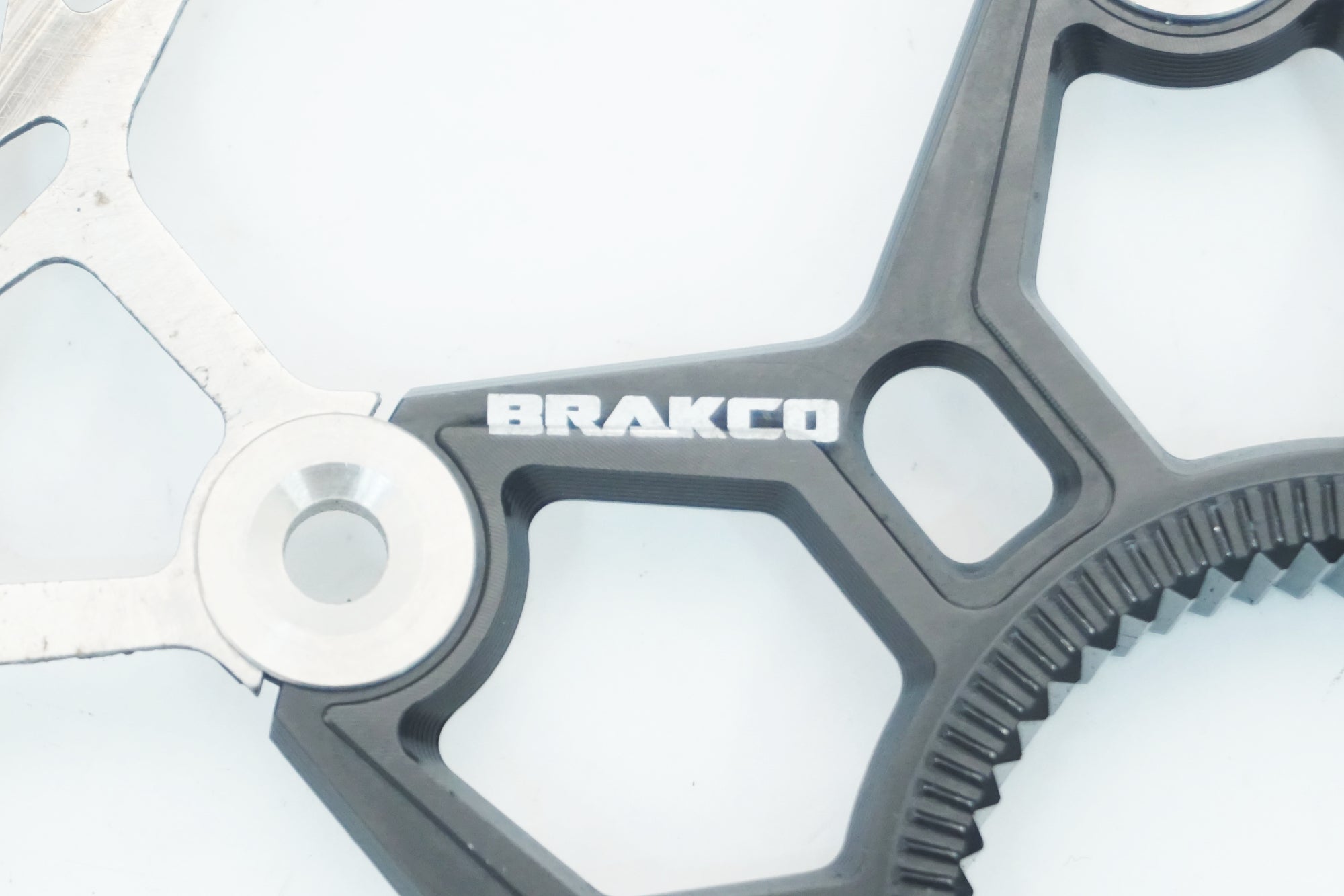 BRAKCO 「ブラコ」 160mm ディスクローター / 大阪美原北インター店