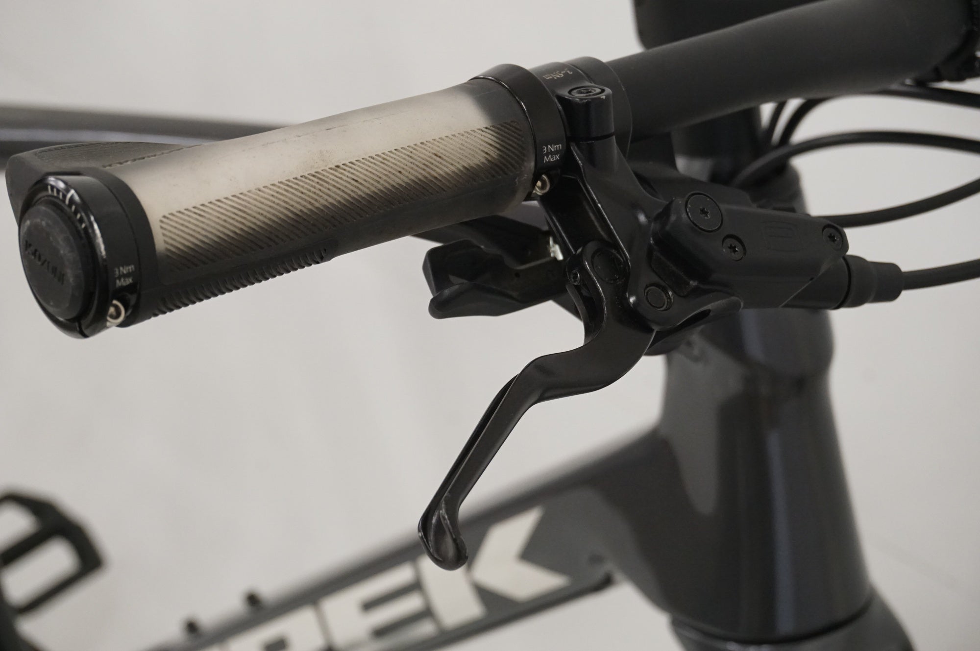 TREK  「トレック」 FX SPORT4 CARBON 2022-2024年モデル クロスバイク / 浜松店