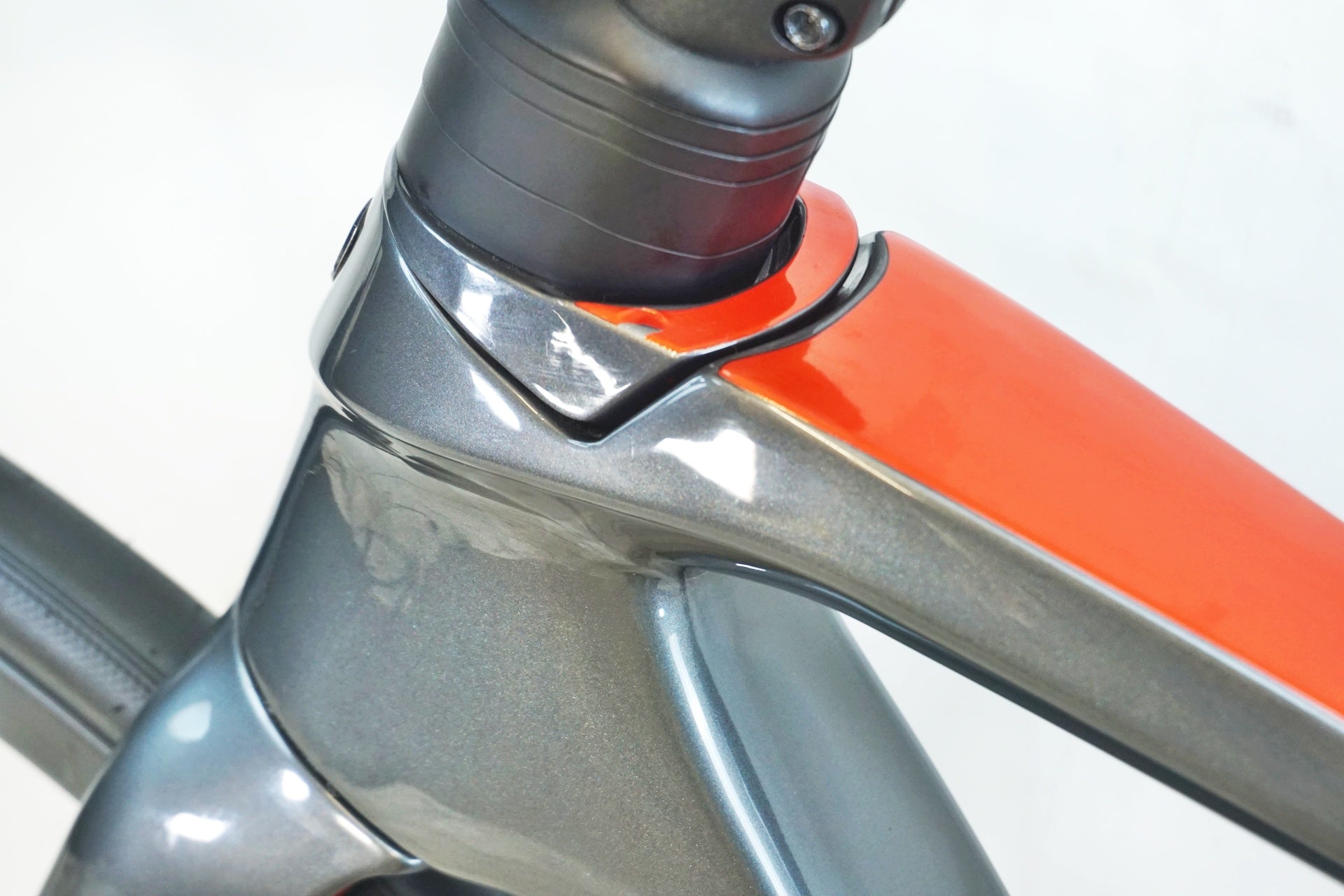 TREK 「トレック」 EMONDA SL 5 2023年モデル ロードバイク / 有明ガーデン店