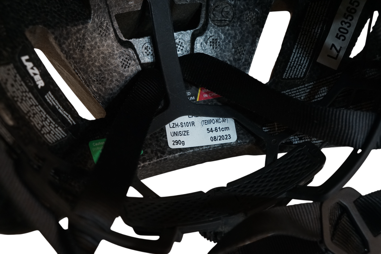 LAZER 「レーザー」 LZH-S101R 54-61cm ヘルメット / バイチャリ浦和ベース