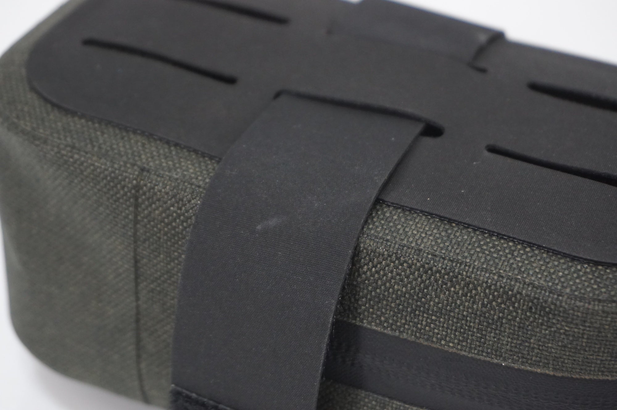 BROOKS 「ブルックス」 SCAPE SADDLE POCKET BAG サドルバッグ / AKIBA店