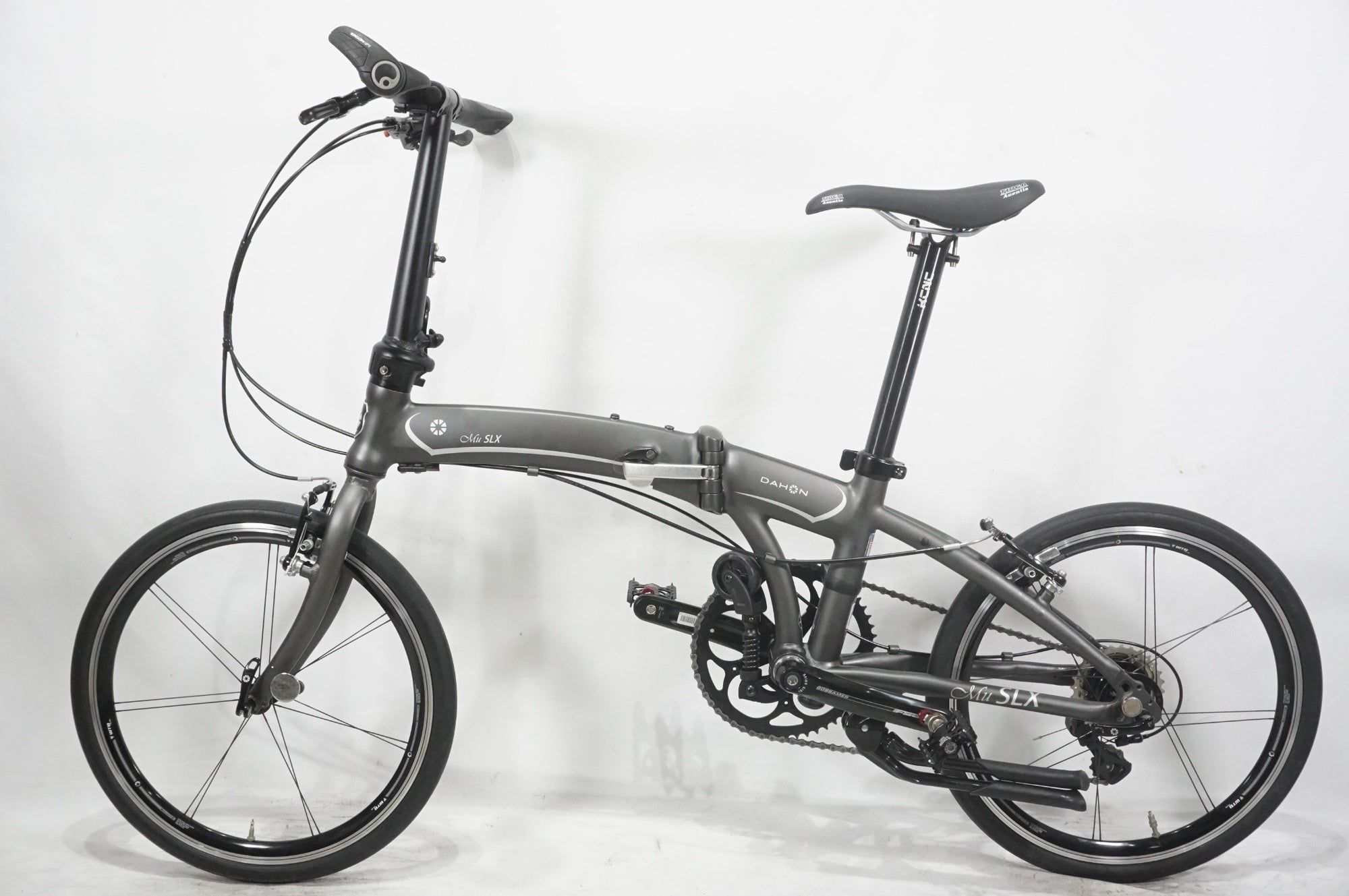 DAHON 「ダホン」 MU SLX 2016年モデル 折り畳み自転車 / AKIBA店