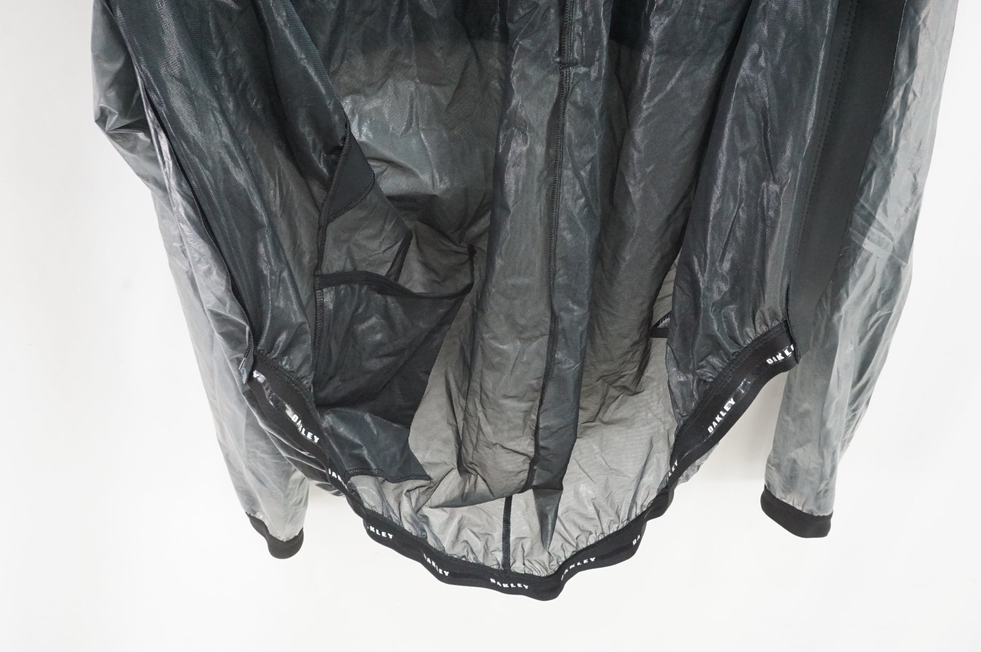 OAKLEY 「オークリー」 Mサイズ ウインドブレーカー / 大宮店
