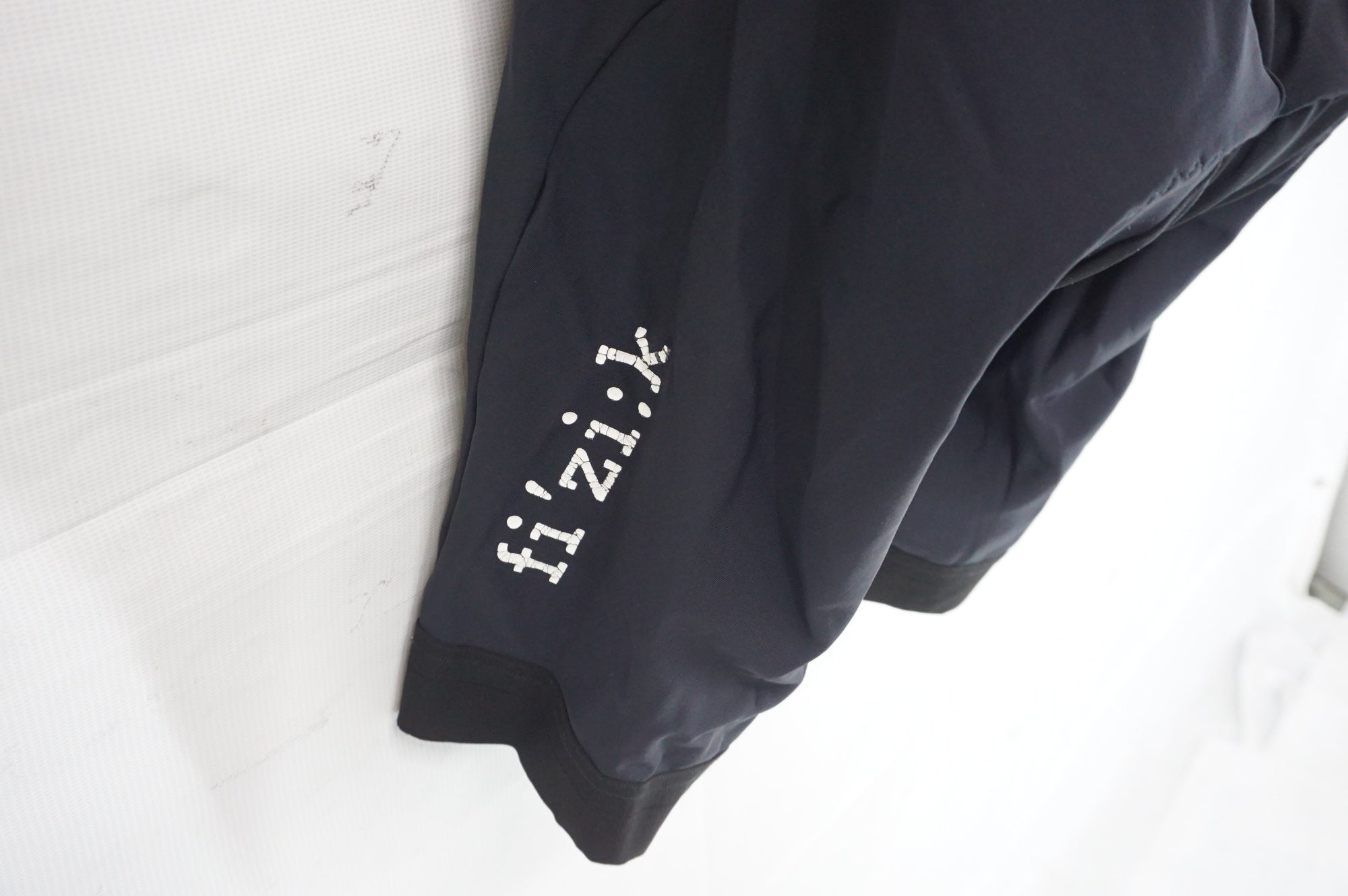 FIZIK 「フィジーク」 XLサイズ ビブショーツ / 阪急塚口店