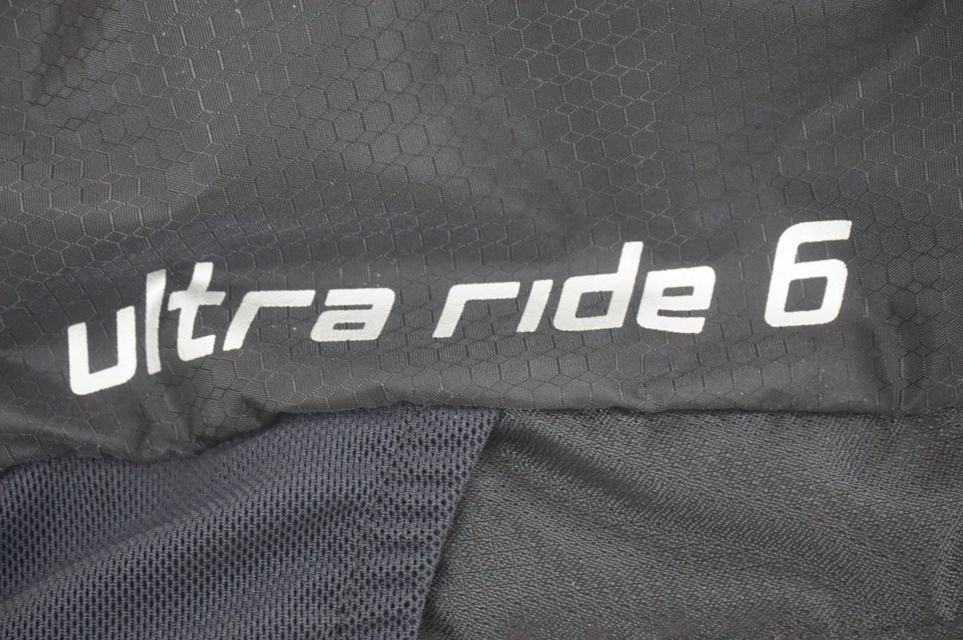 DEUTER 「ドイター」 ULTRA RIDE 6 バックパック / 福岡店