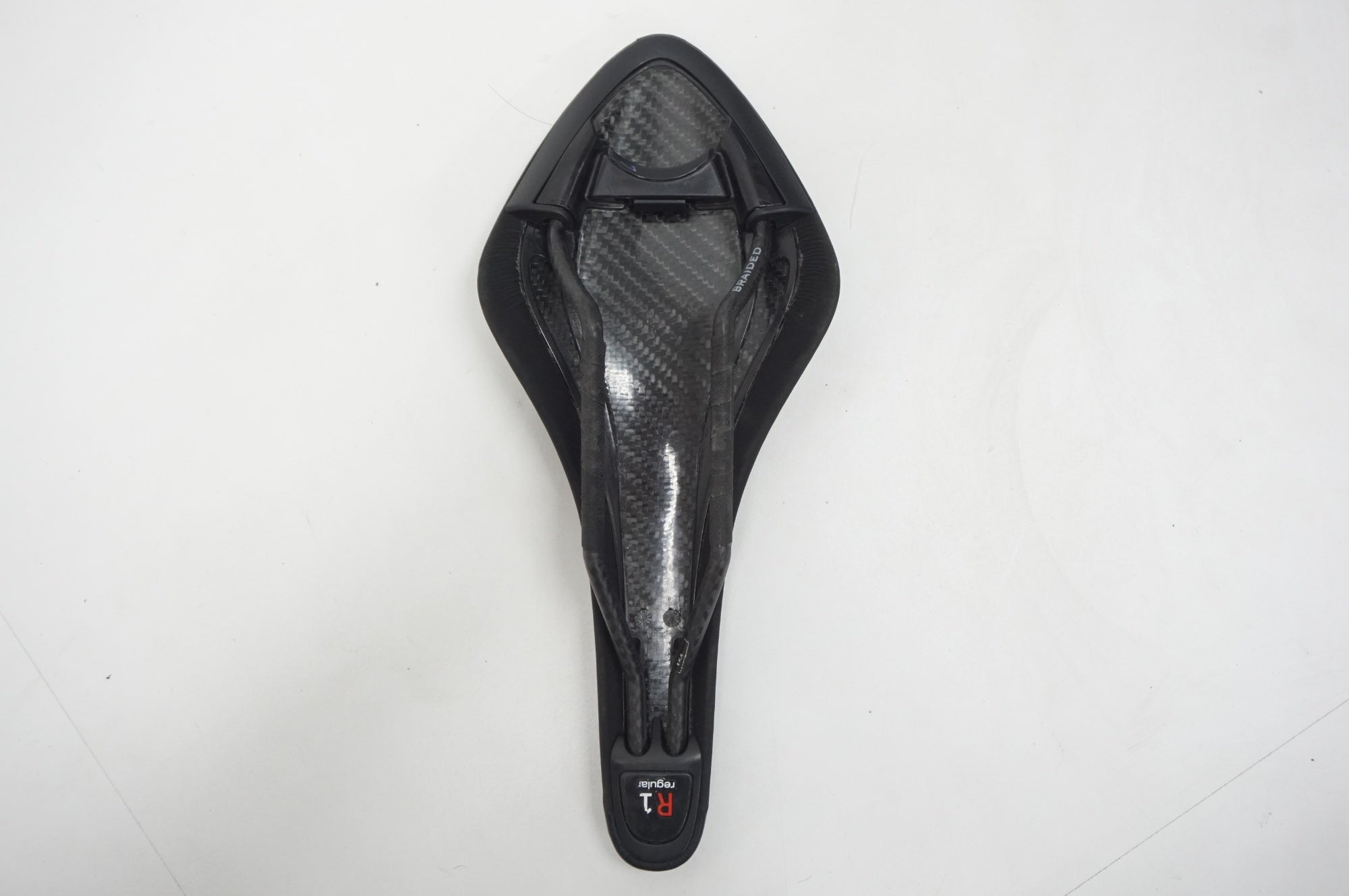 FIZIK 「フィジーク」 ARIONE R1 REGULAR サドル / 福岡店