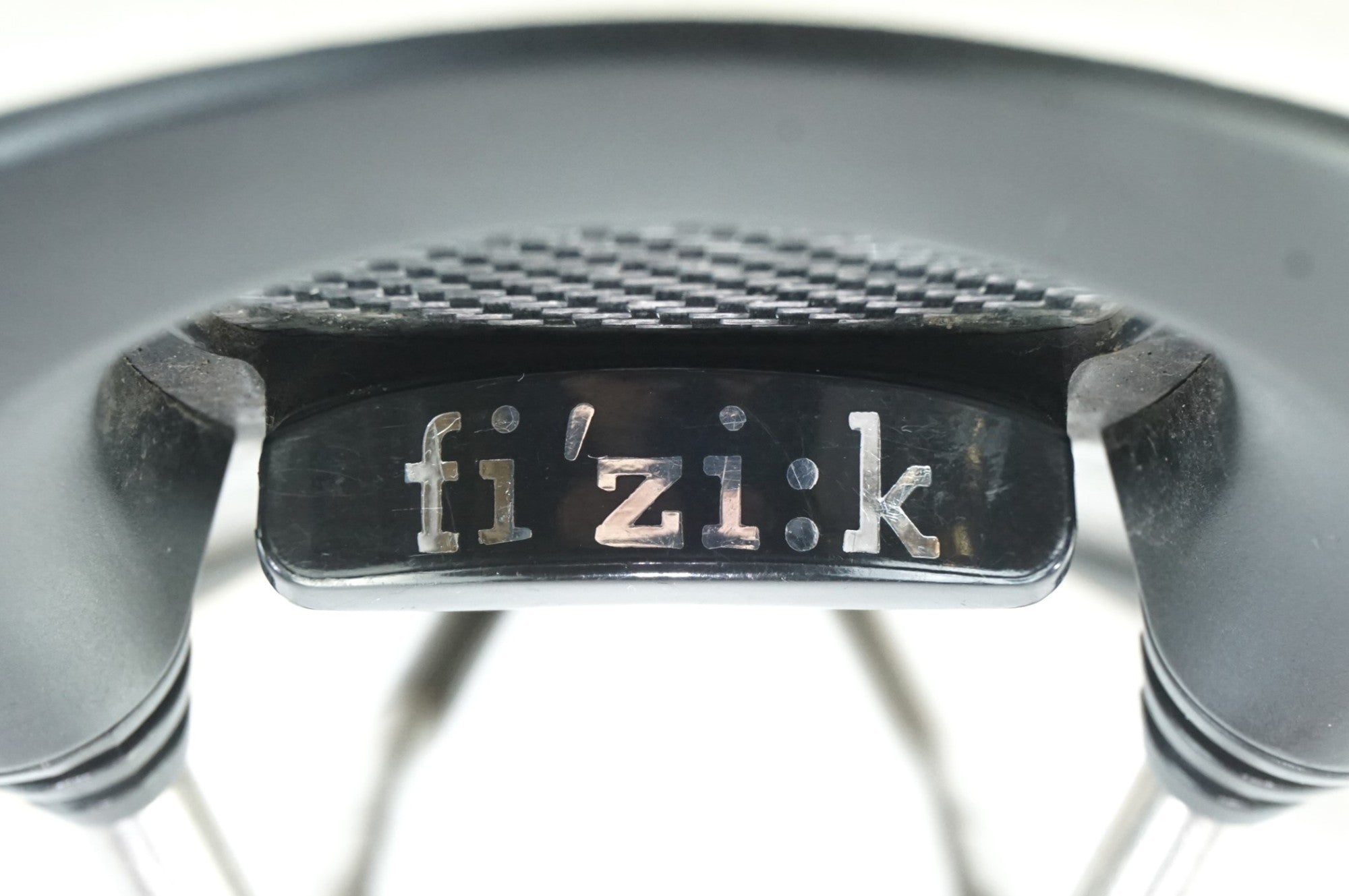 FIZIK 「フィジーク」 ALIANTE R3 サドル / 中目黒店