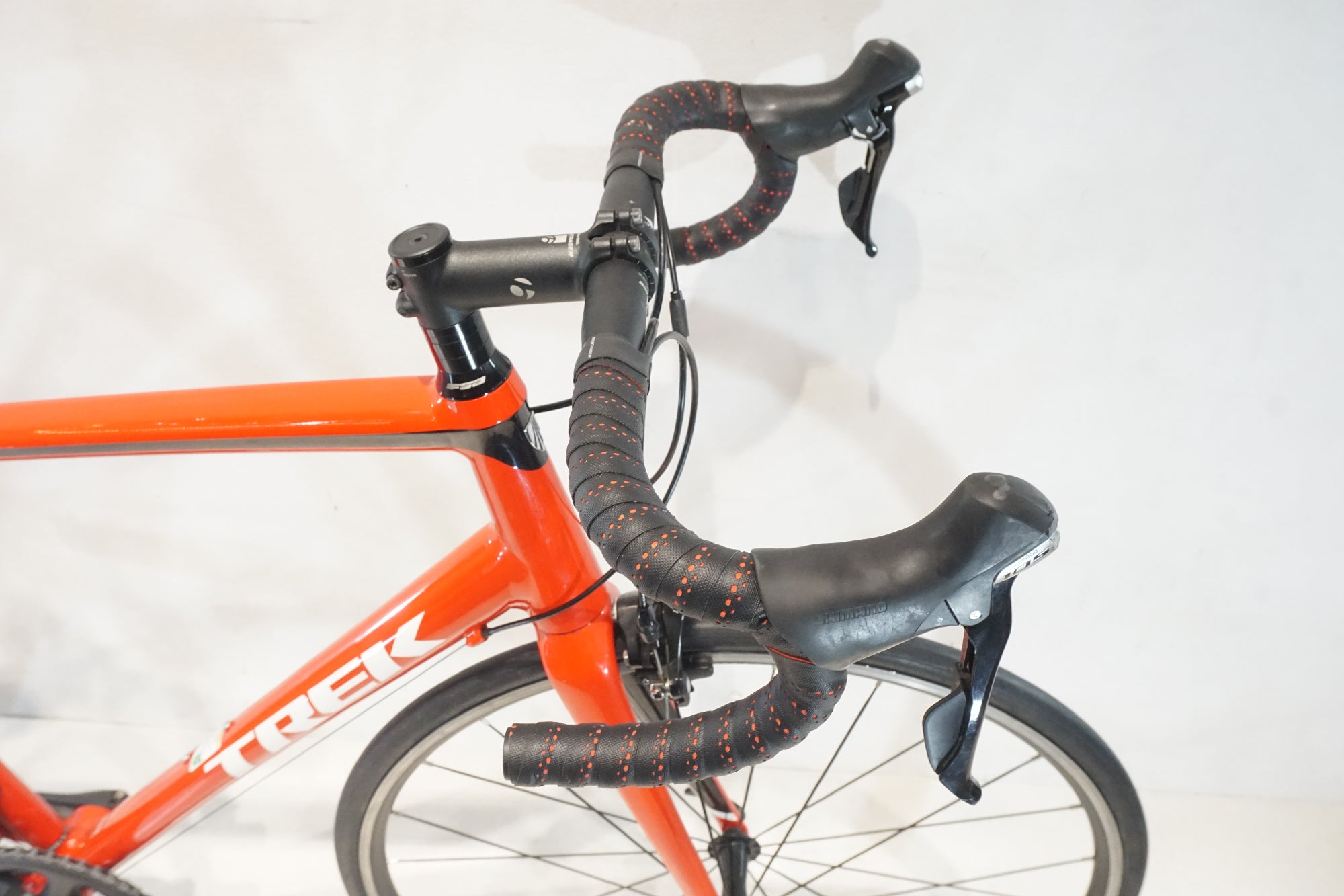 TREK 「トレック」 EMONDA ALR5 2018年モデル ロードバイク / 横浜戸塚店