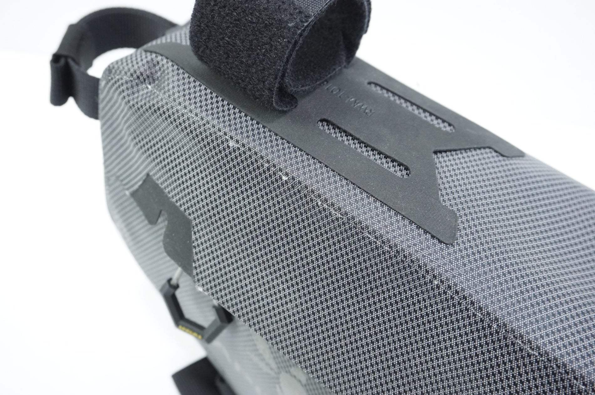 APIDURA 「アピデュラ」 EXPEDITION FRAME PACK 4.5L フレームバック / 中目黒店