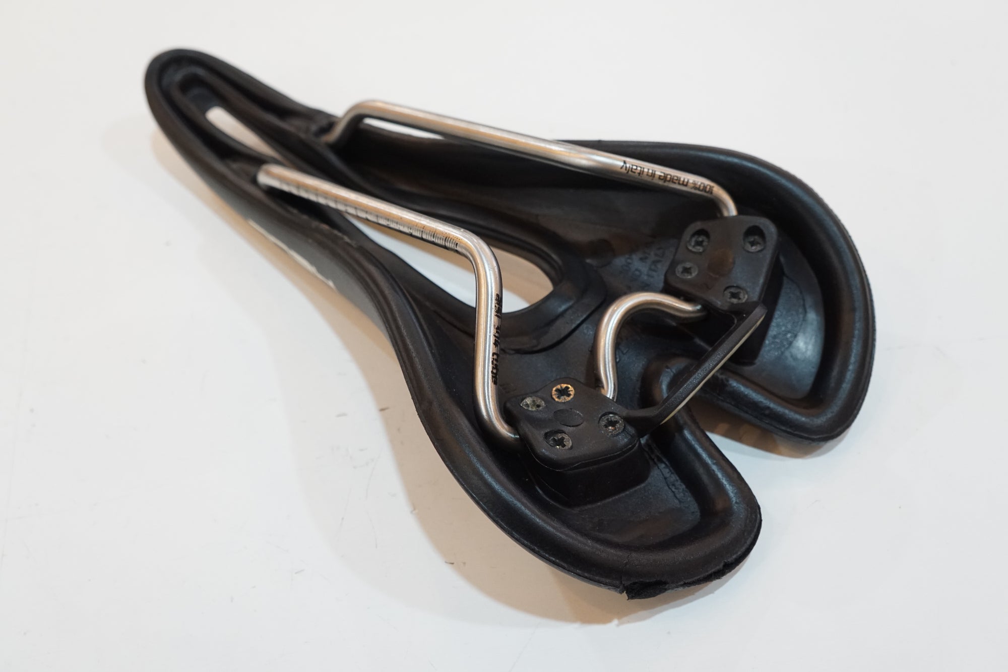 SELLE SMP 「セラ エスエムピー」 HELL サドル / バイチャリ浦和 SELLE SMP 「セラ エスエムピー」 HELL サドル / バイチャリ浦和