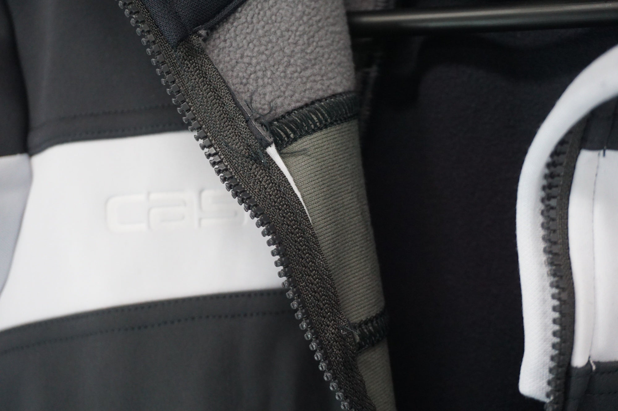 CASTELLI 「カステリ」 GORE-TEX INFINIUM Mサイズ ジャージ / 阪急