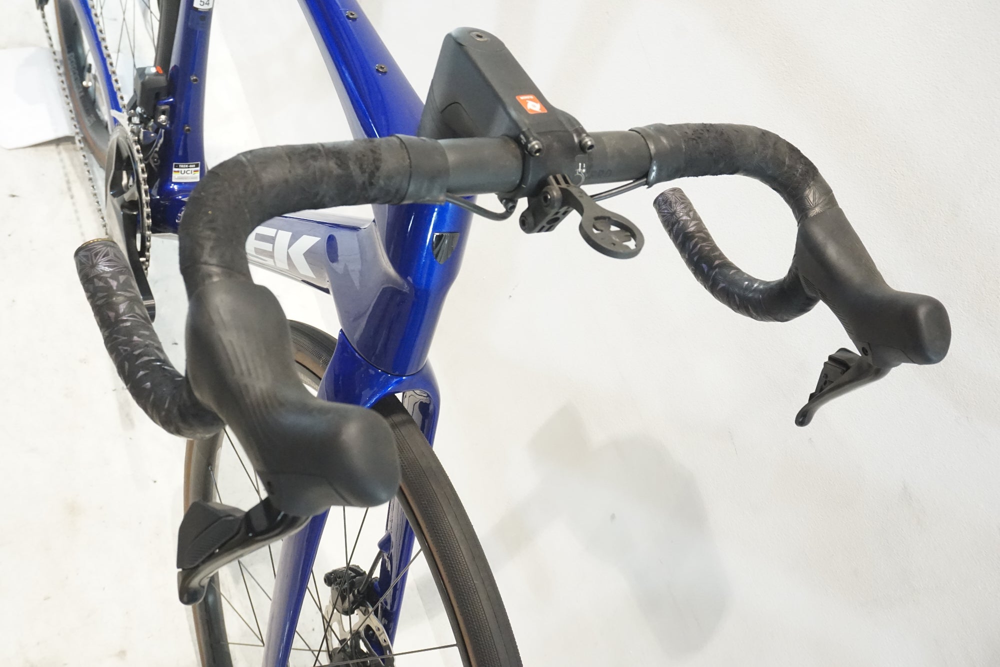 TREK 「トレック」 DOMANE SL6 DISC 2023年モデル ロードバイク / 横浜戸塚店