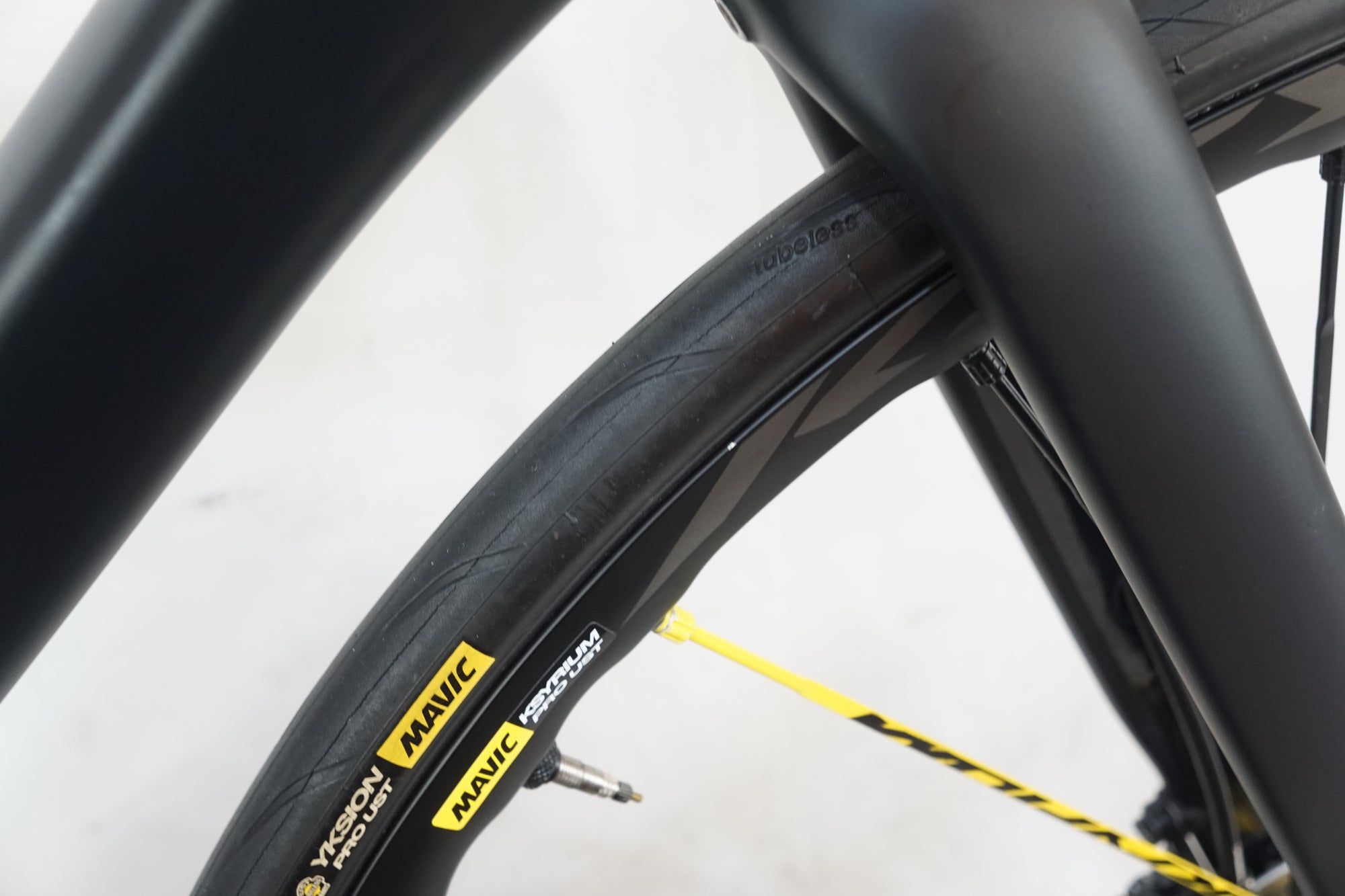 キャノンデール caad13 disk ultegra 48 直接手渡し可能