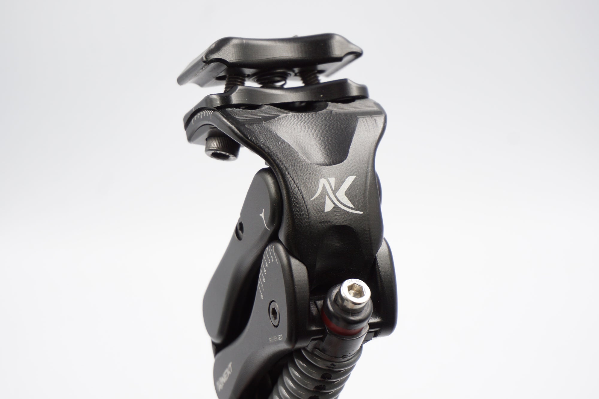 KINEKT 「キネクト」 サスペンション Φ27.2 350mm シートポスト / 奈良店