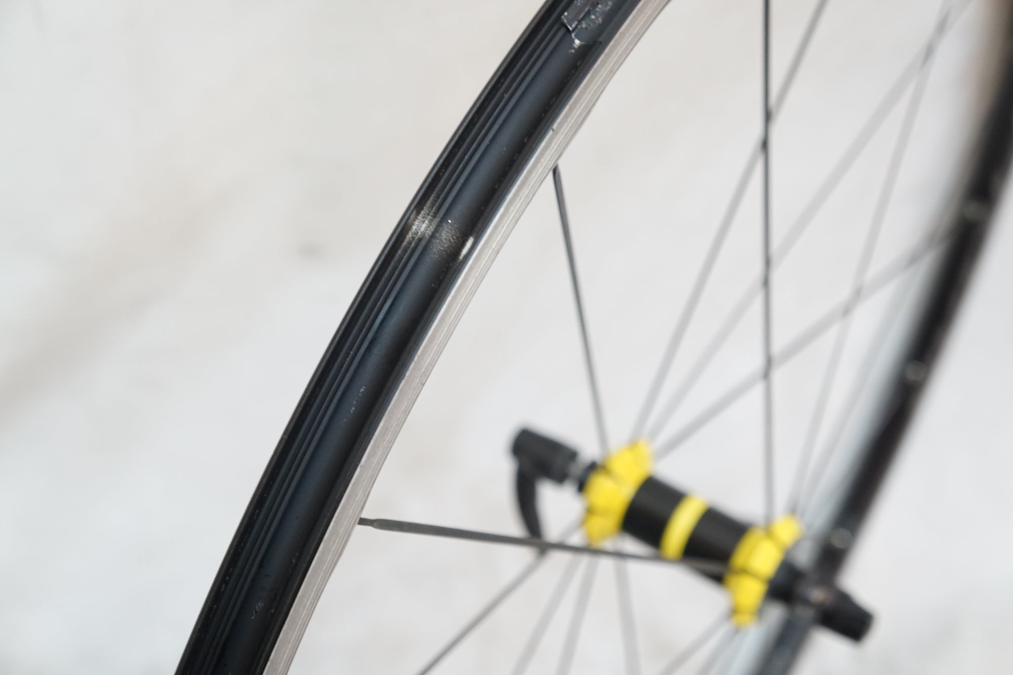 MAVIC 「マビック」 KSYRIUM ELITE UST シマノ11速 ホイールセット
