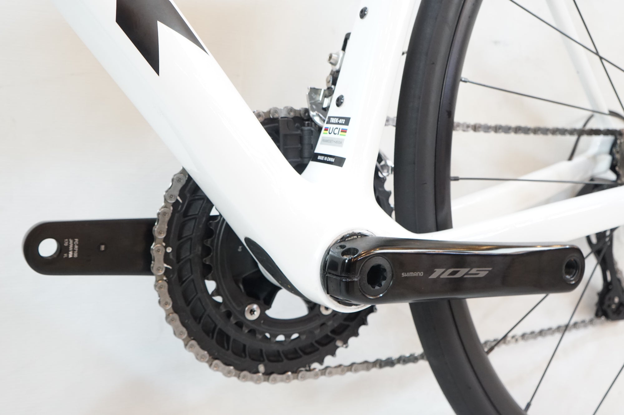 TREK 「トレック」 MADONE SL5 GEN8 2025年モデル ロードバイク / バイチャリ浦和ベース