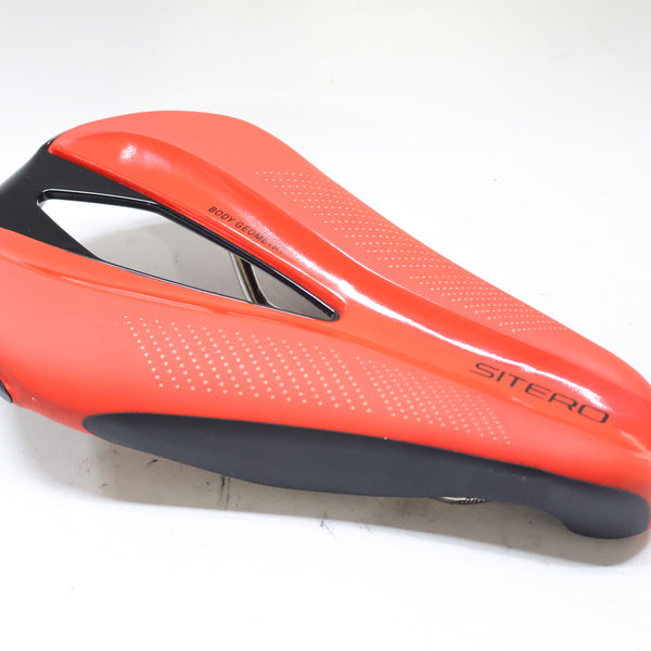 【スペシャライズド】SITERO EXPERT GELサドル　色：ホワイト スペシャライズド】SITERO EXPERT GELサドル 色：ホワイト