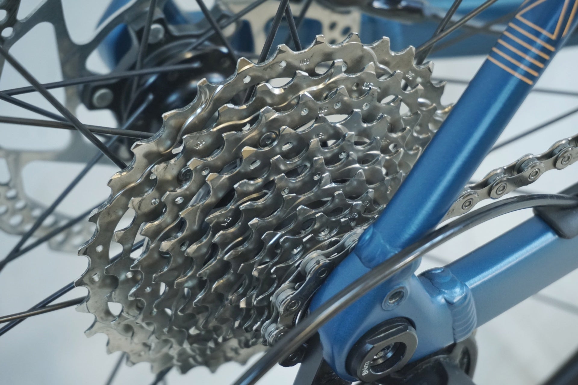 ORBEA 「オルベア」 AVANT H30 2025年モデル ロードバイク / 有明ガーデン店