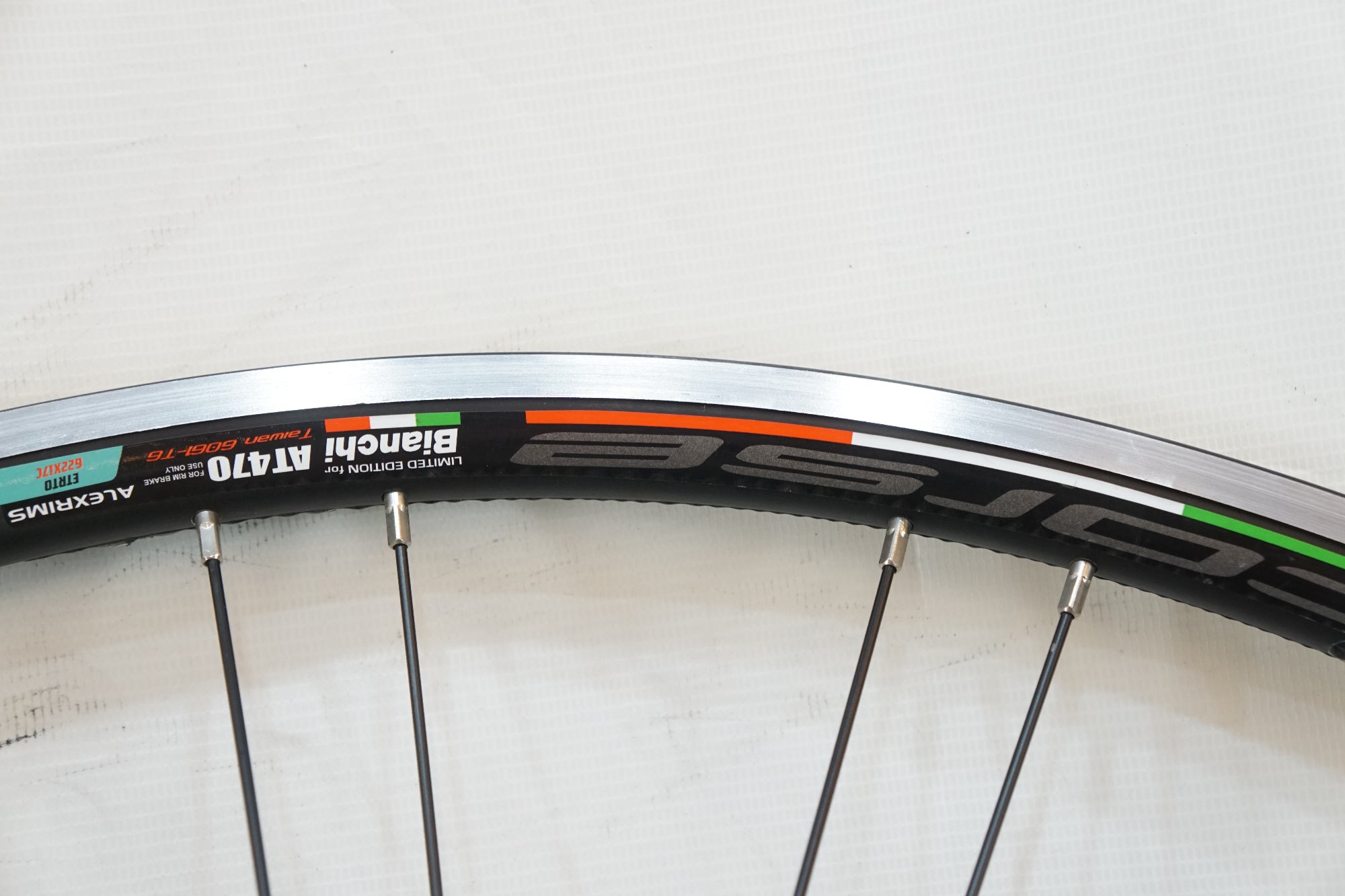 美品Bianchi純正ホイール前後セット BIANCHI 「ビアンキ」 純正 シマノ10速 ホイールセット / バイチャリ