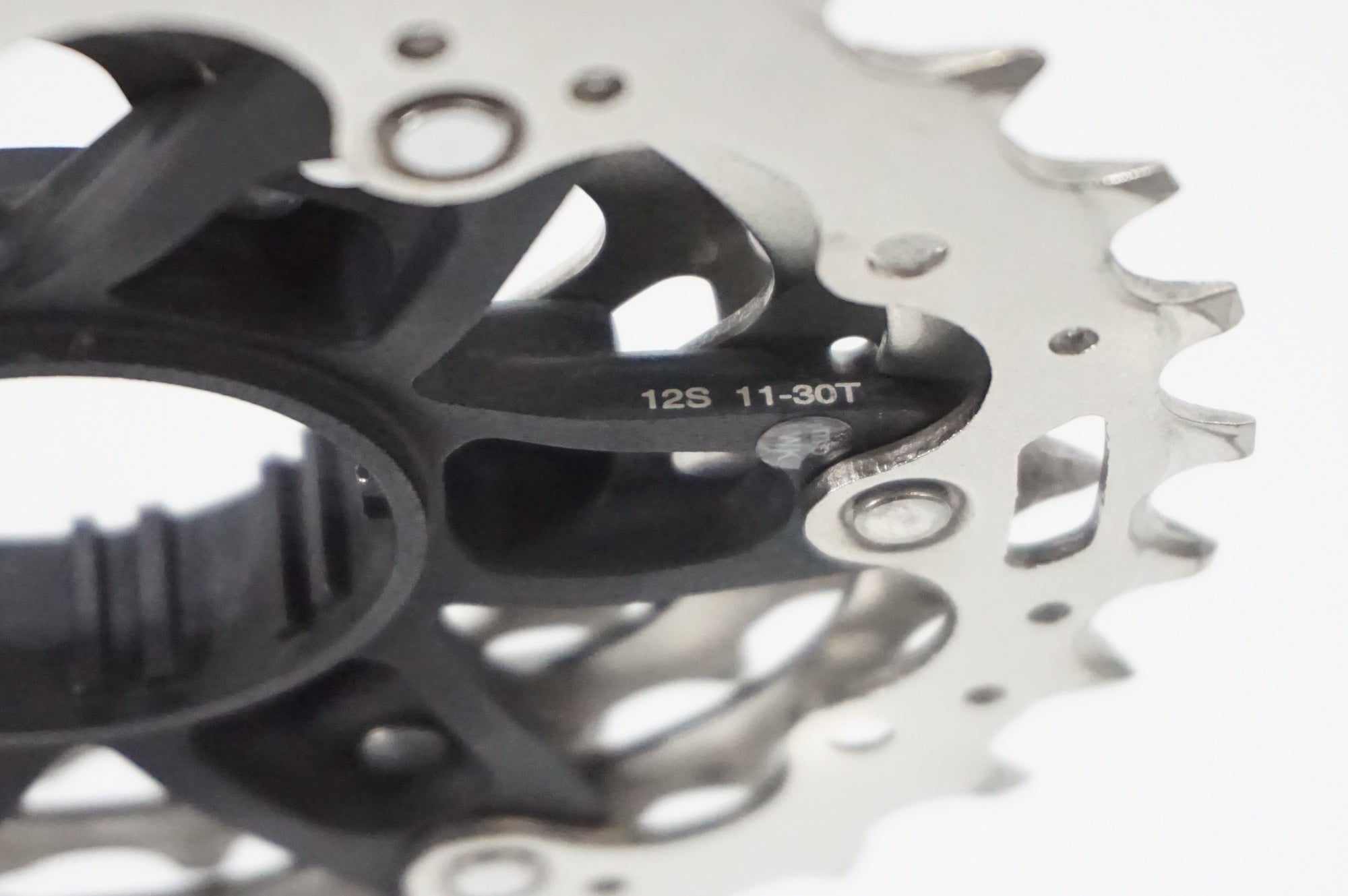 SHIMANO 「シマノ」 ULTEGRA CS-R8101 11-30T スプロケット / AKIBA店