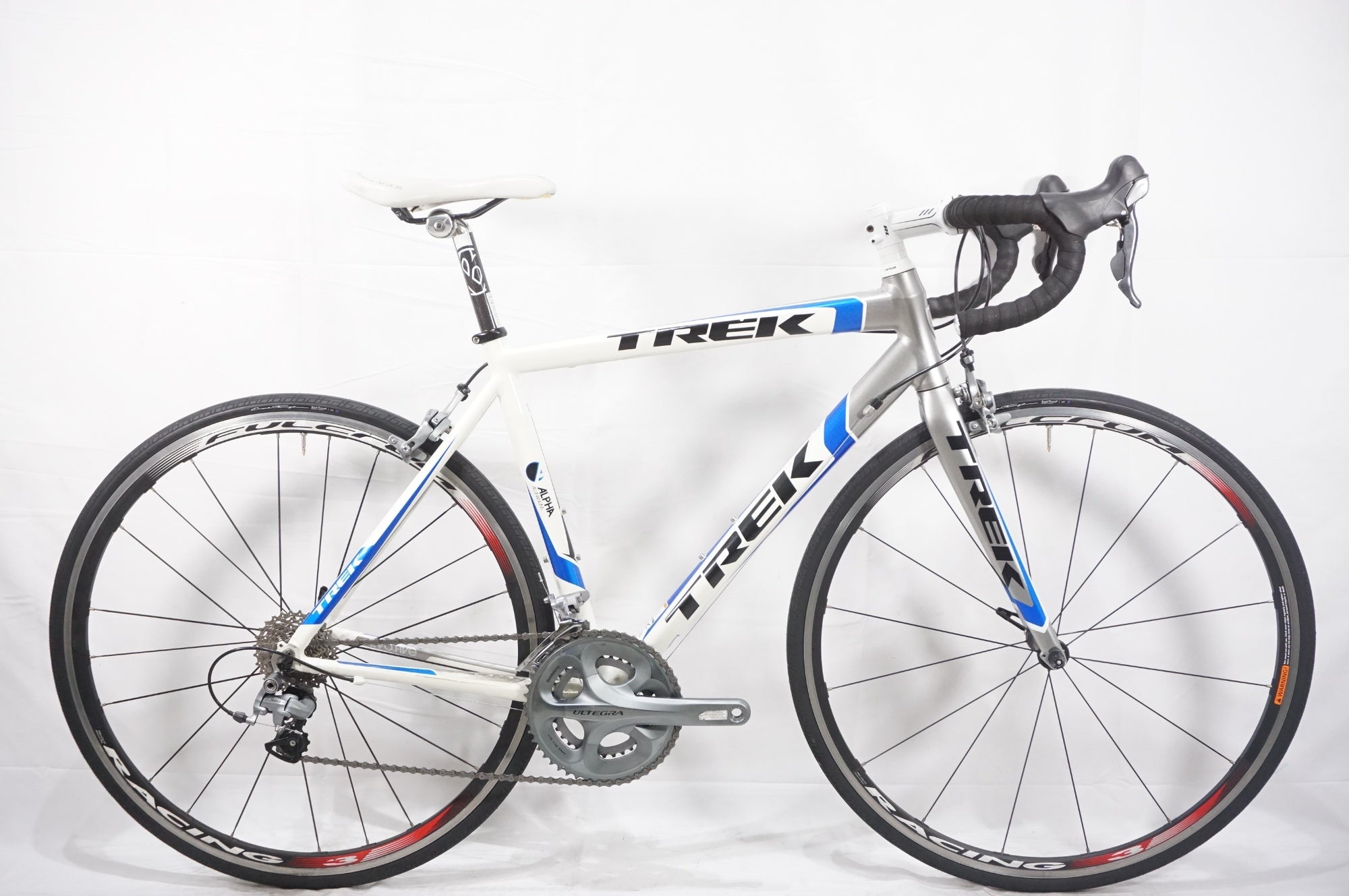 TREK 「トレック」 2.5 ALPHA 2011年モデル ロードバイク / AKIBA店