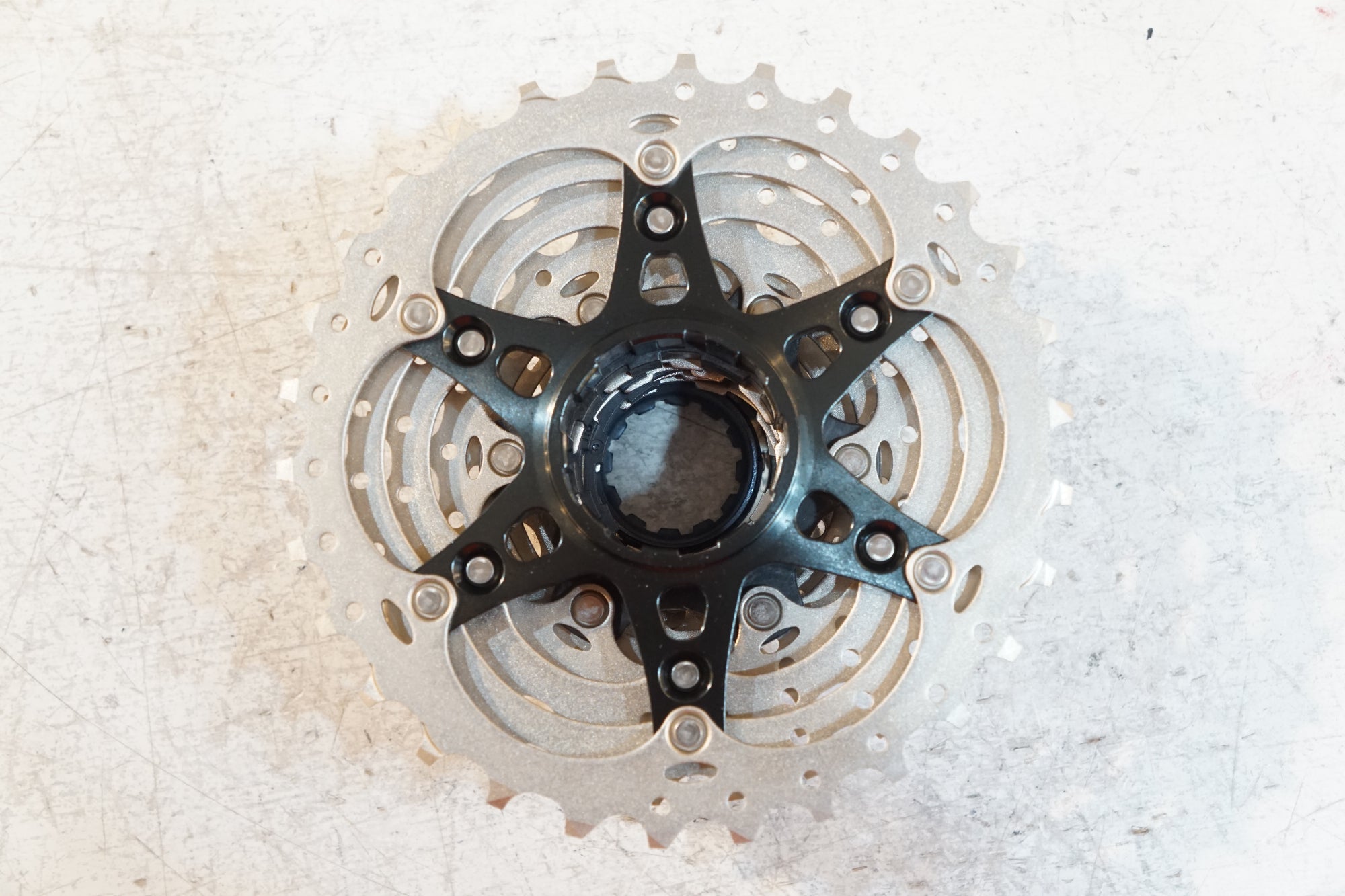 SHIMANO 「シマノ」 ULTEGRA CS-R8000 11-30T スプロケット / バイチャリ浦和ベース