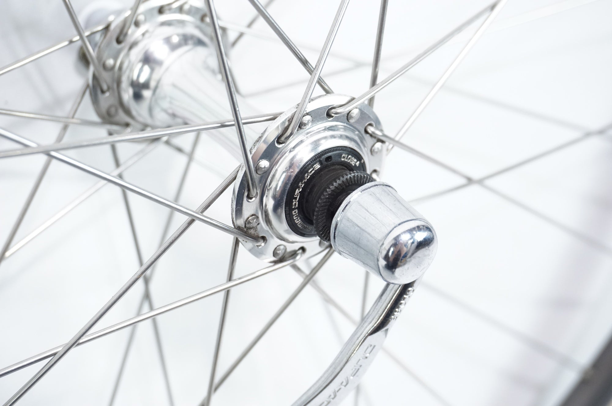 SHIMANO 「シマノ」 DURA-ACE HB-7400 ハブ ARAYA ADX-4 AERO 4