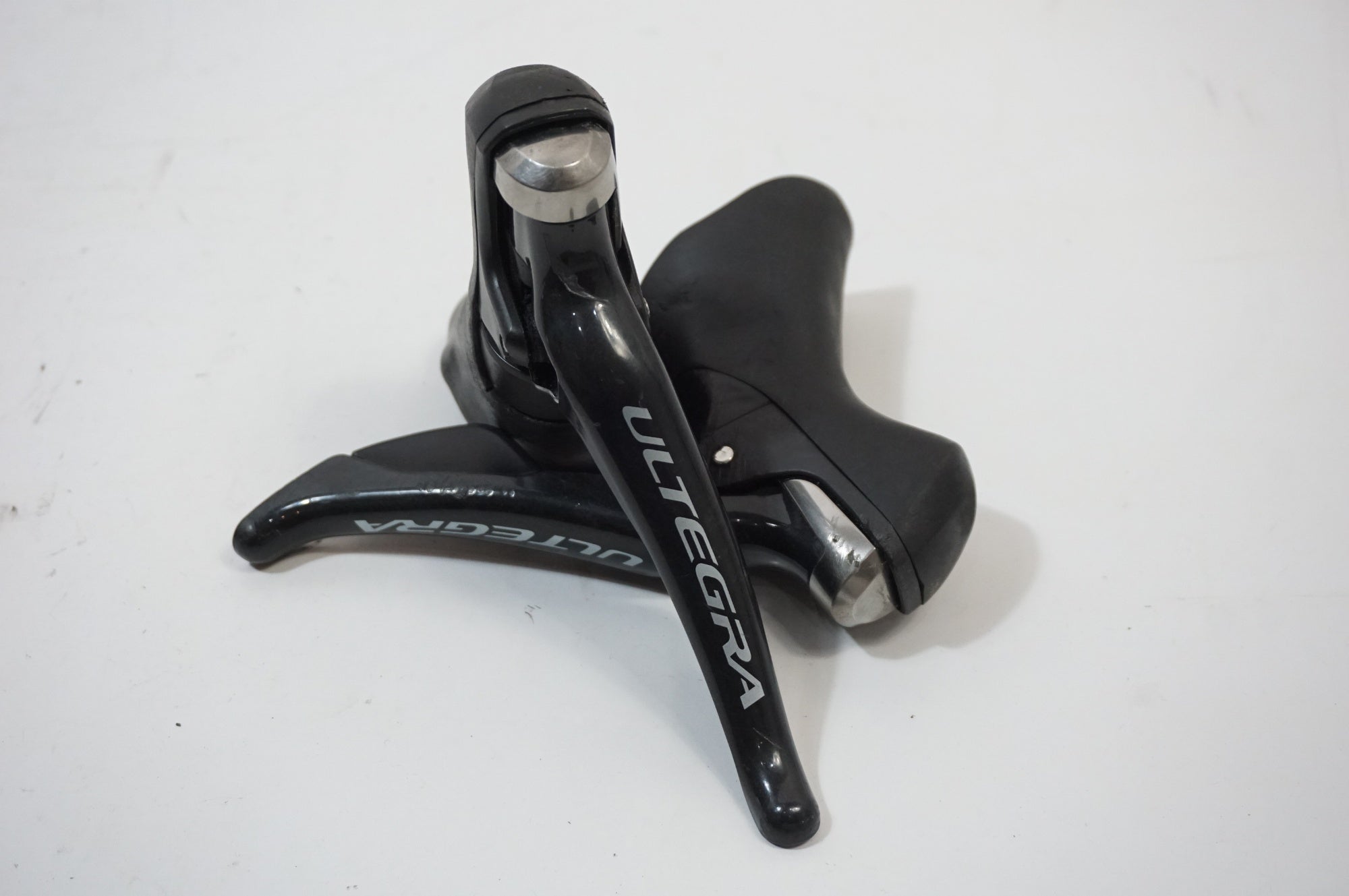 SHIMANO ULTEGRA デュアルコントロールレバー 本体ST-6800 SHIMANO 「シマノ」 ULTEGRA ST-6800 デュアルコントロールレバー