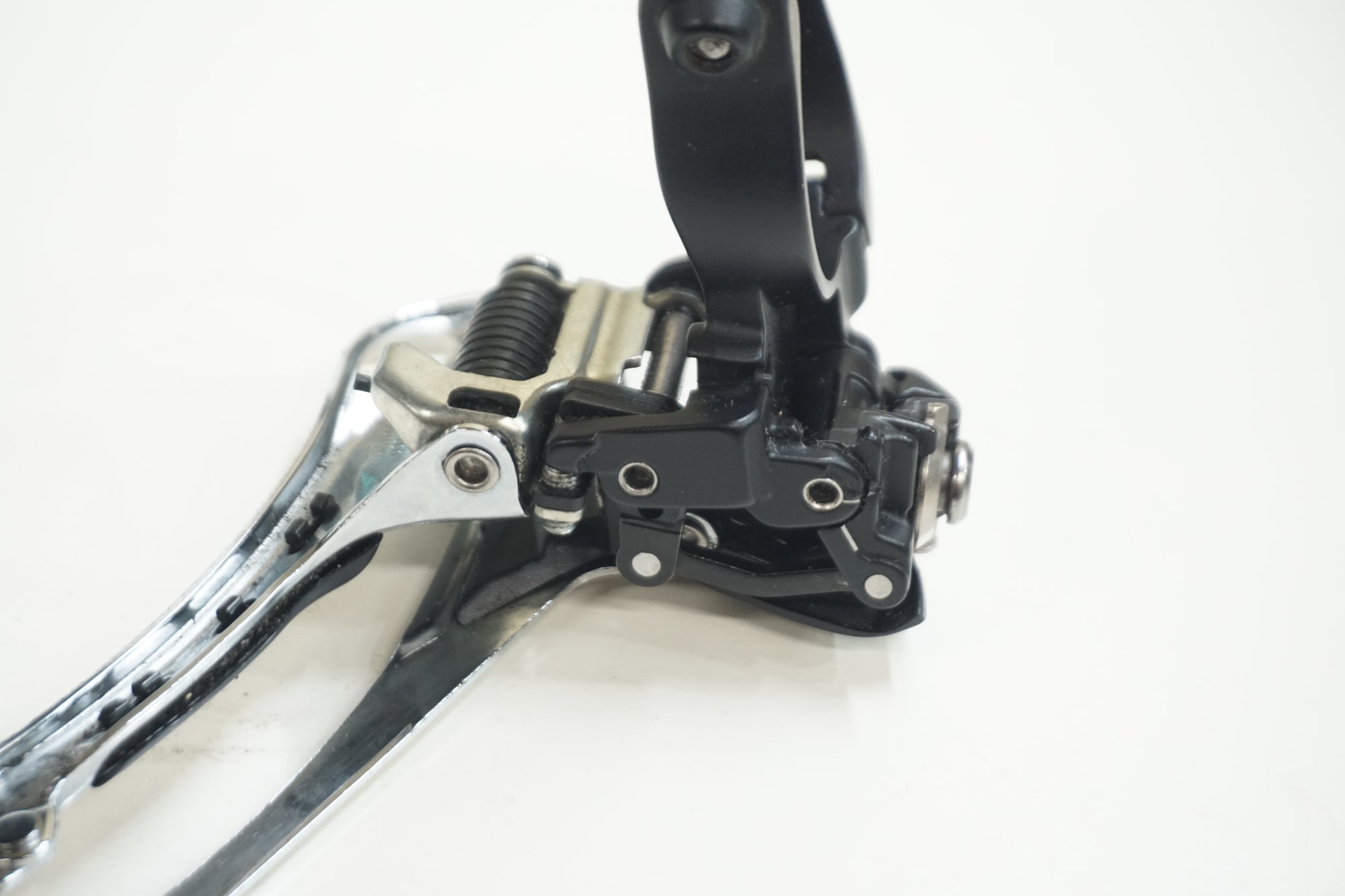 SHIMANO 「シマノ」 105 FD-R7000 フロントディレイラー / 大宮店