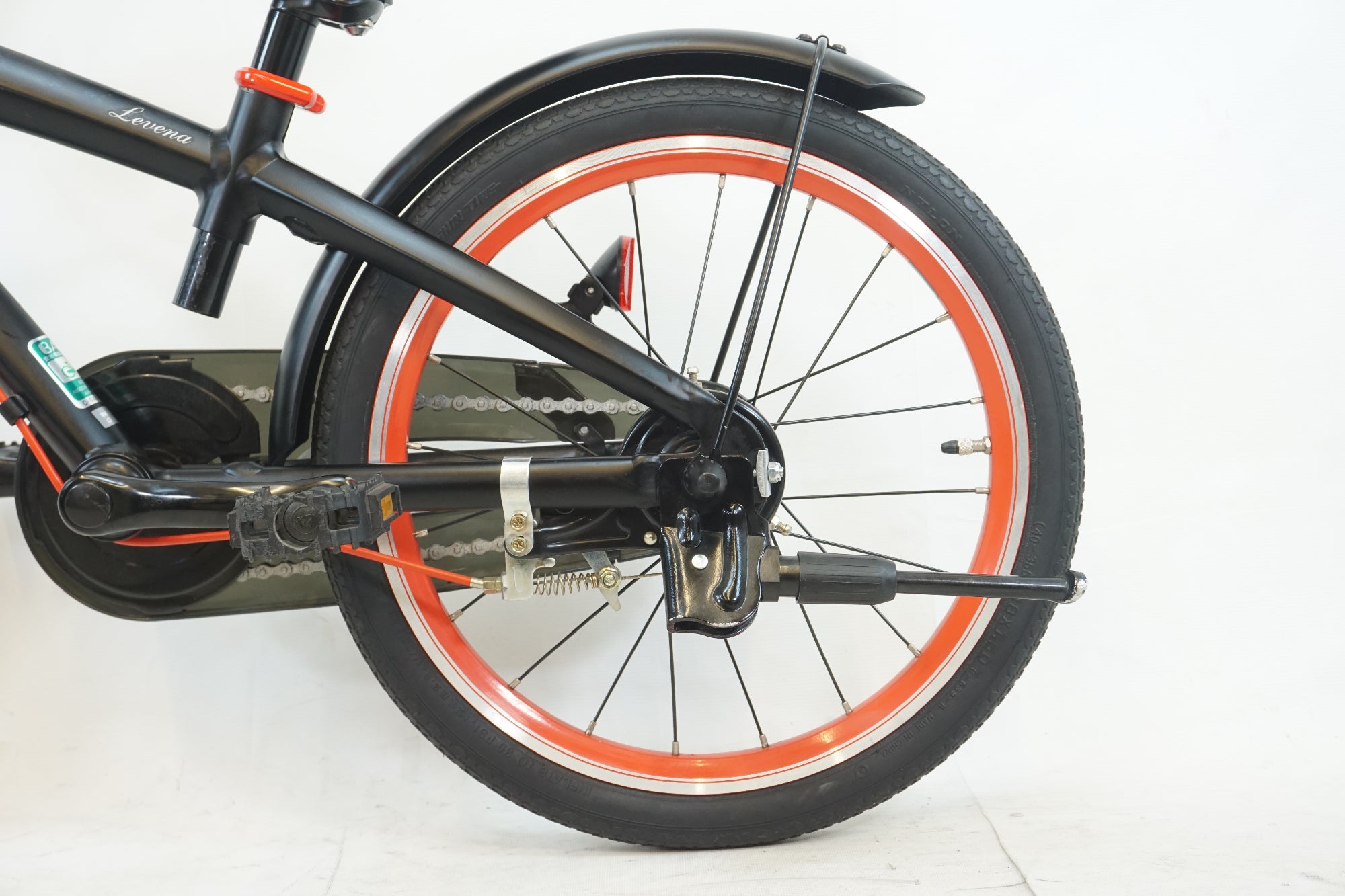 BRIDGESTONE 「ブリヂストン」 LEVENA 18 2019年モデル キッズ