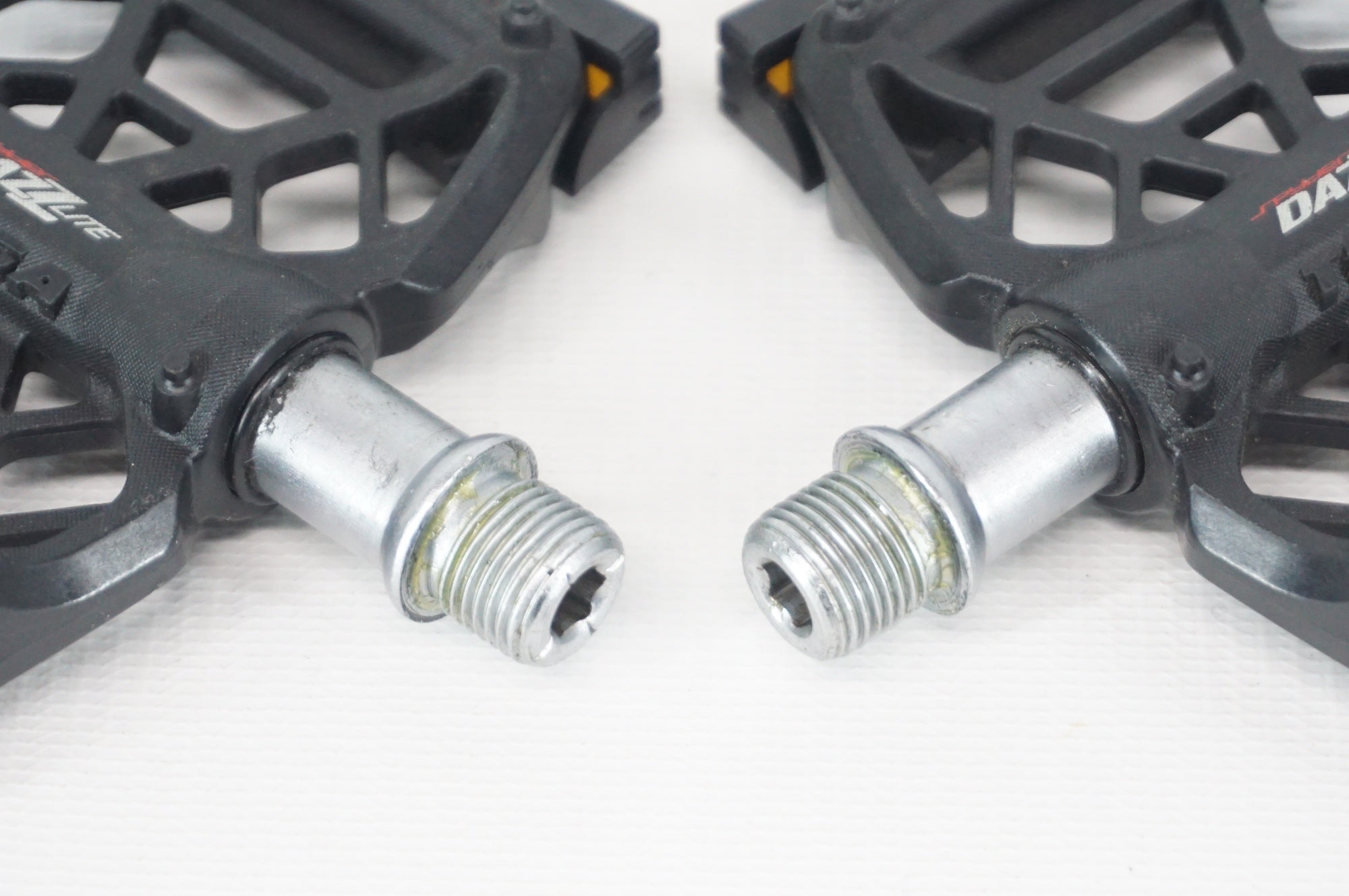 TIOGA 「タイオガ」 DAZZ LITE ペダル / 阪急塚口店