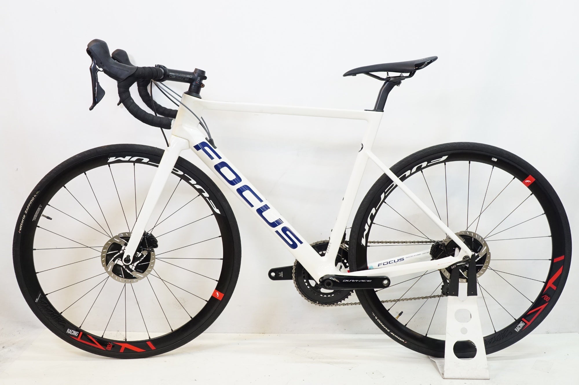 FUCUS 「フォーカス」 IZALCO MAX DISC 8 2020年モデル ロードバイク / 熊谷本店