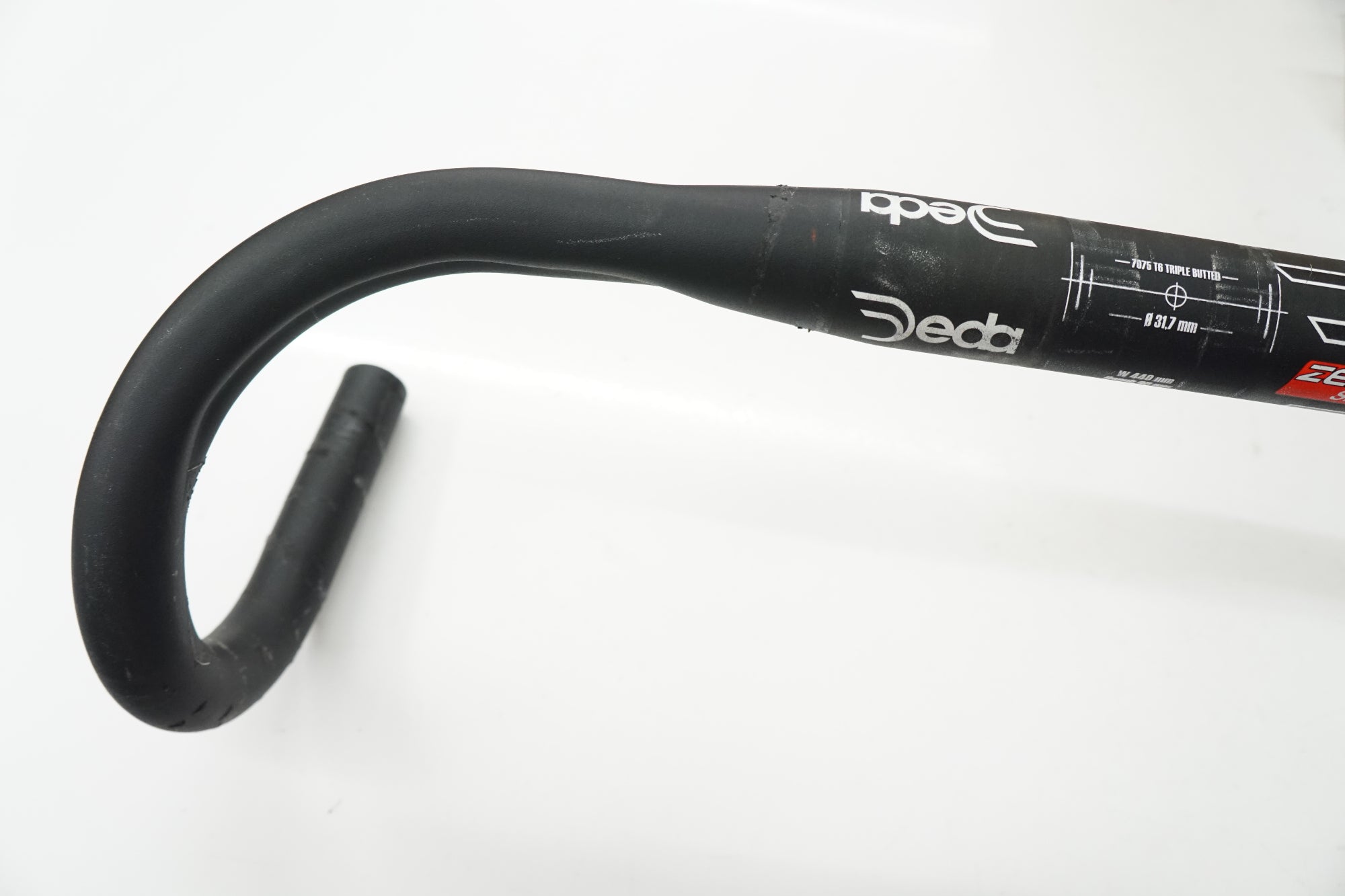 DEDA 「デダ」 ZERO100 SHALLOW φ31.7 440mm ハンドル / バイチャリ浦和ベース