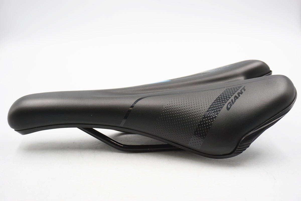 GIANT 「ジャイアント」  CONTACT COMFORT サドル / 奈良店
