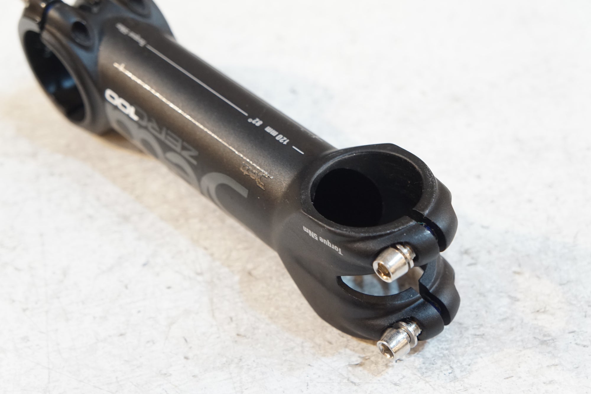 DEDA 「デダ」 ZERO 100 φ31.7 120mm 82° ステム / バイチャリ浦和ベース