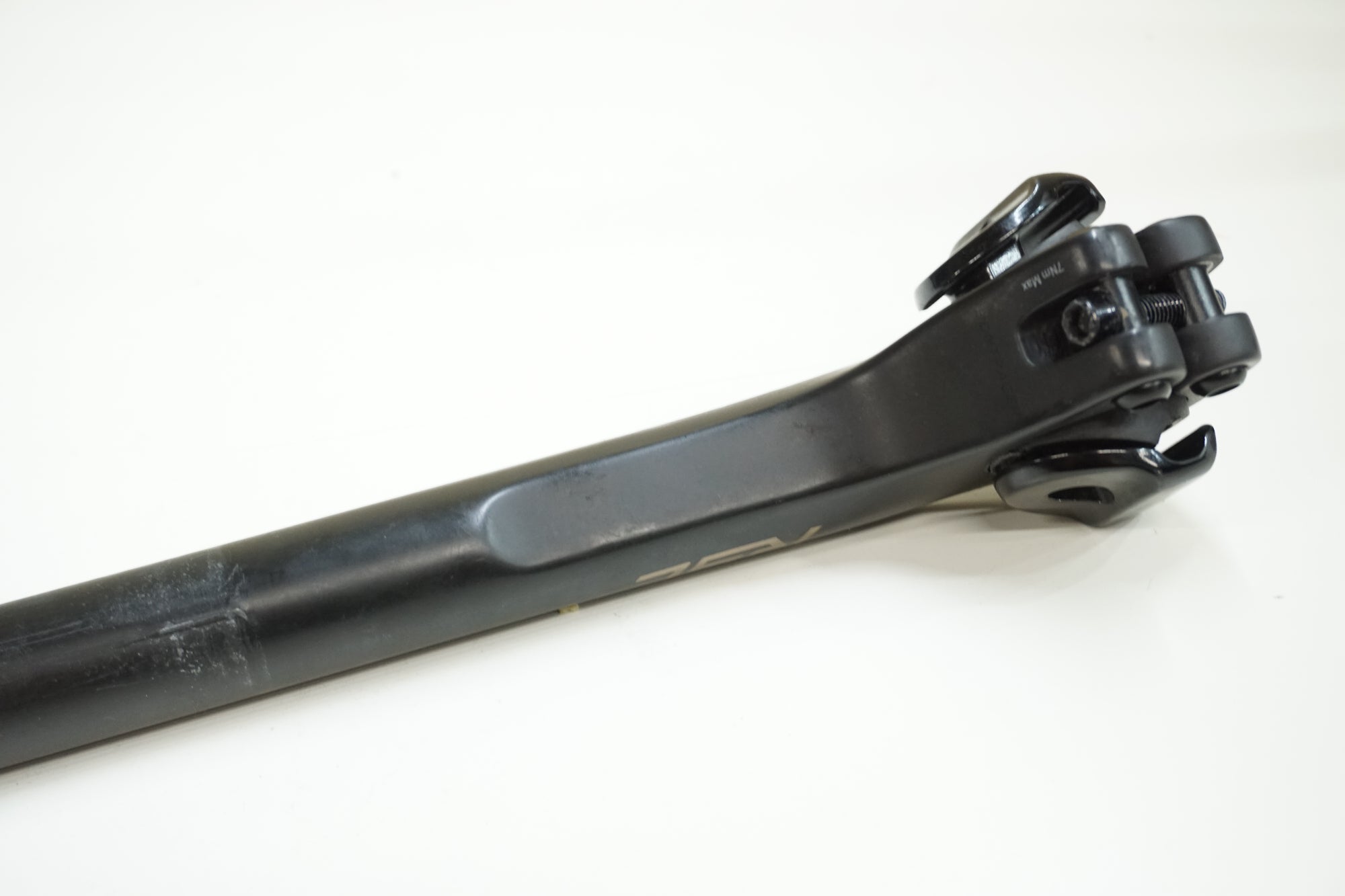 ジャンク BONTRAGER 「ボントレガー」 RSL 330mm φ27.2 シートポスト / 大宮店