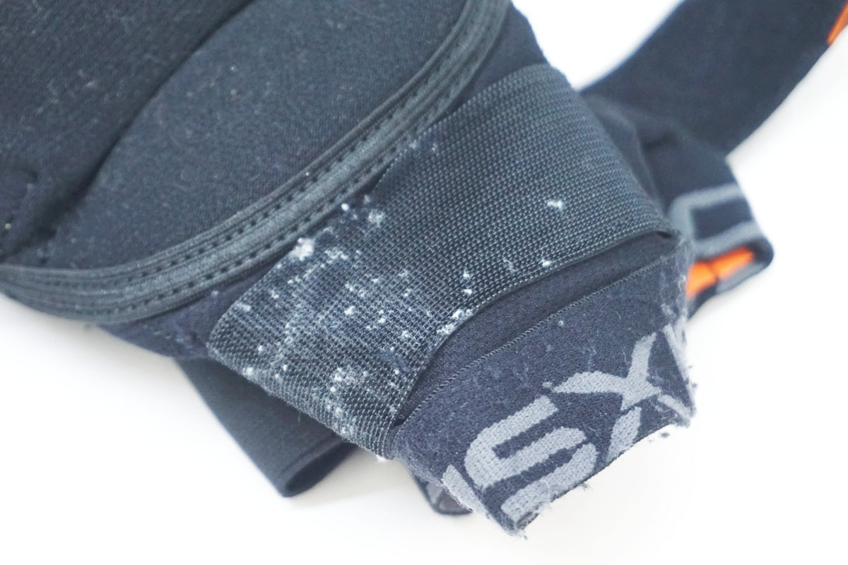 SIXSIXONE 「シックスシックスワン」 Sサイズ ニープロテクター / 大阪美原北インター店