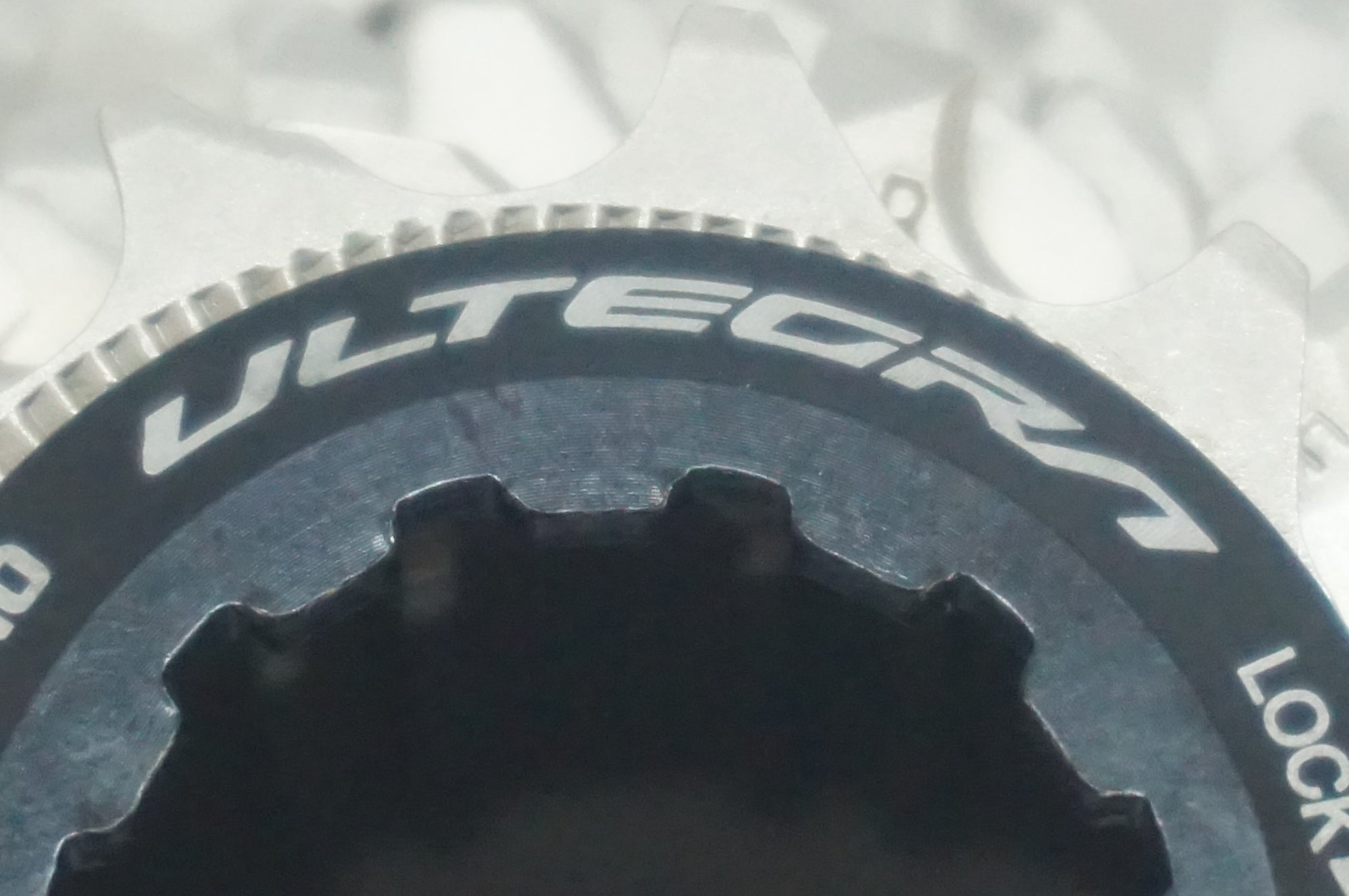 SHIMANO 「シマノ」 ULTEGRA CS-R8101 11-30T スプロケット / 福岡店