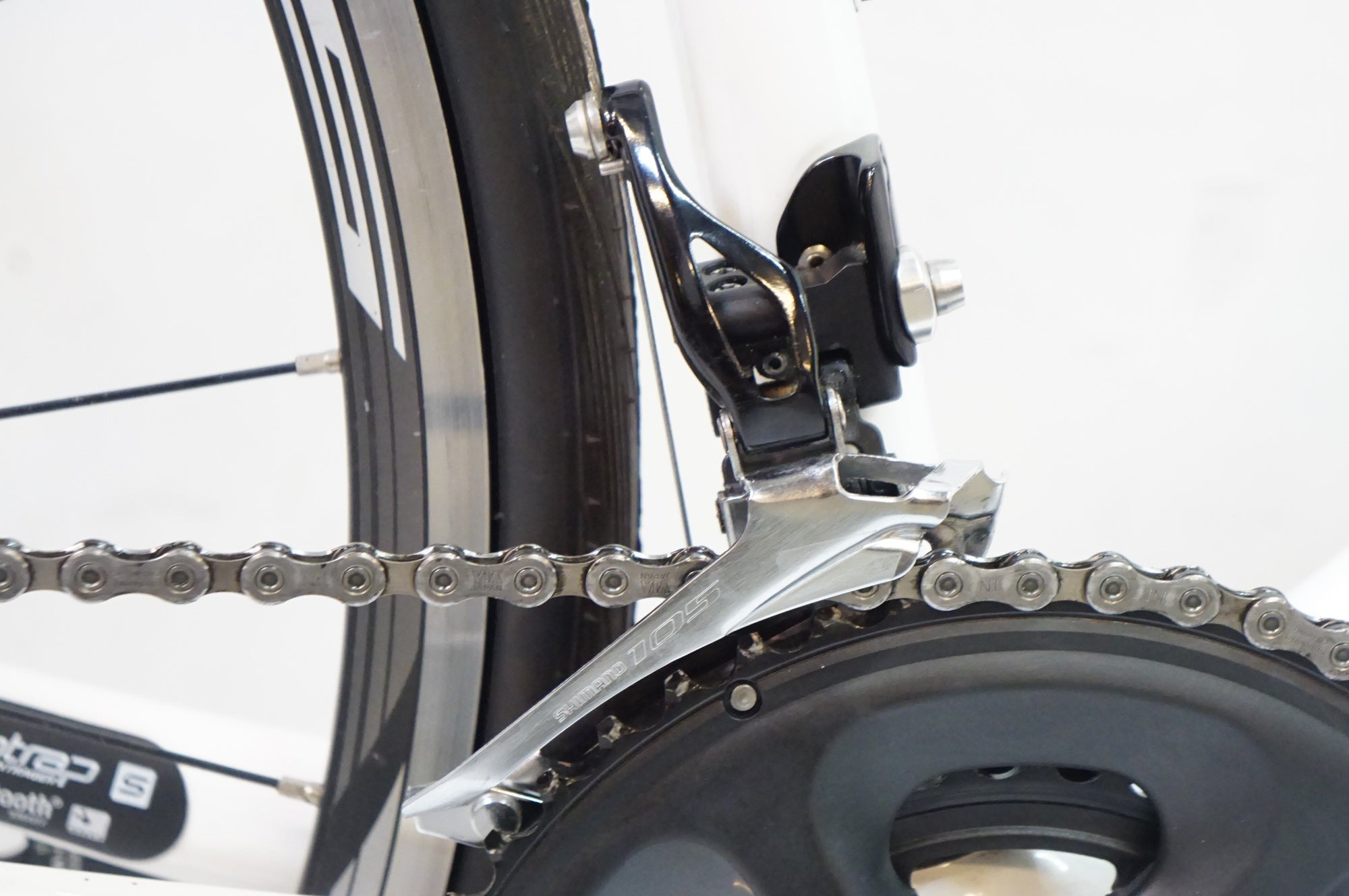 TREK 「トレック」 EMONDA SL5 2016年モデル ロードバイク TREK 「トレック」 EMONDA SL5 2016年モデル ロードバイク / 熊谷本店