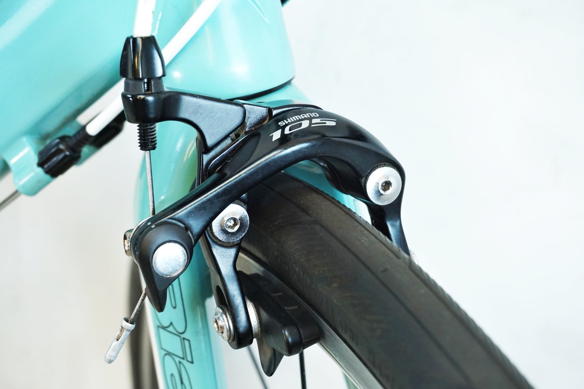 BIANCHI 「ビアンキ」 IMPULSO 105 2016年モデル ロードバイク / 有明 BIANCHI 「ビアンキ」 IMPULSO 105 2016年モデル ロードバイク / 有明