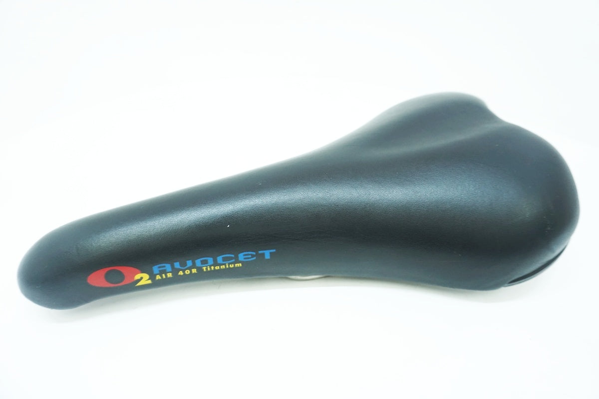 AVOCET 「アボセット」 AIR 40R TITANIUM O2 サドル / 大阪美原北インター店