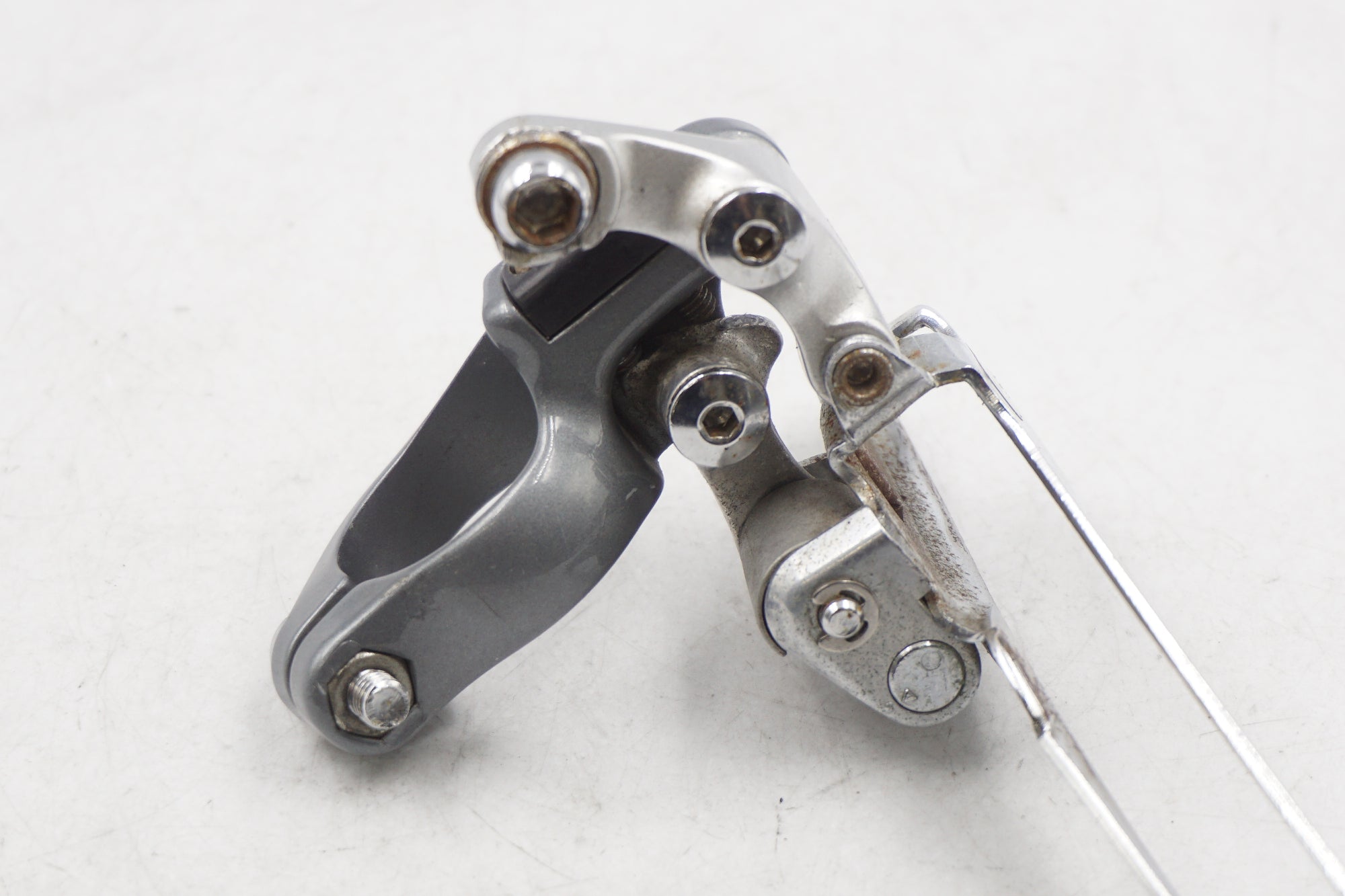 SHIMANO 「シマノ」 600 FD-6401 フロントディレイラー / 奈良店