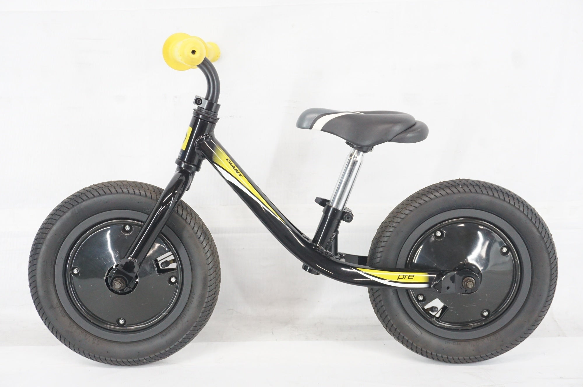 GIANT 「ジャイアント」 PRE PUSH BIKE 2012年モデル 12インチ キッズバイク / 阪急塚口店