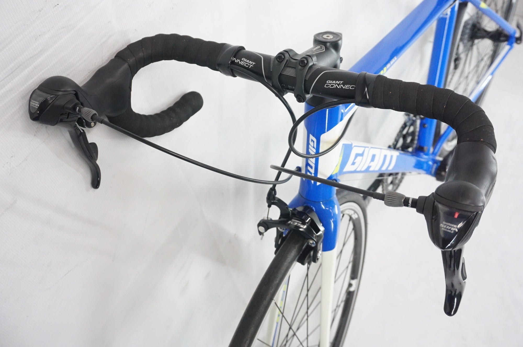 GIANT 「ジャイアント」 DEFY 3 2015年モデル ロードバイク / 阪急塚口