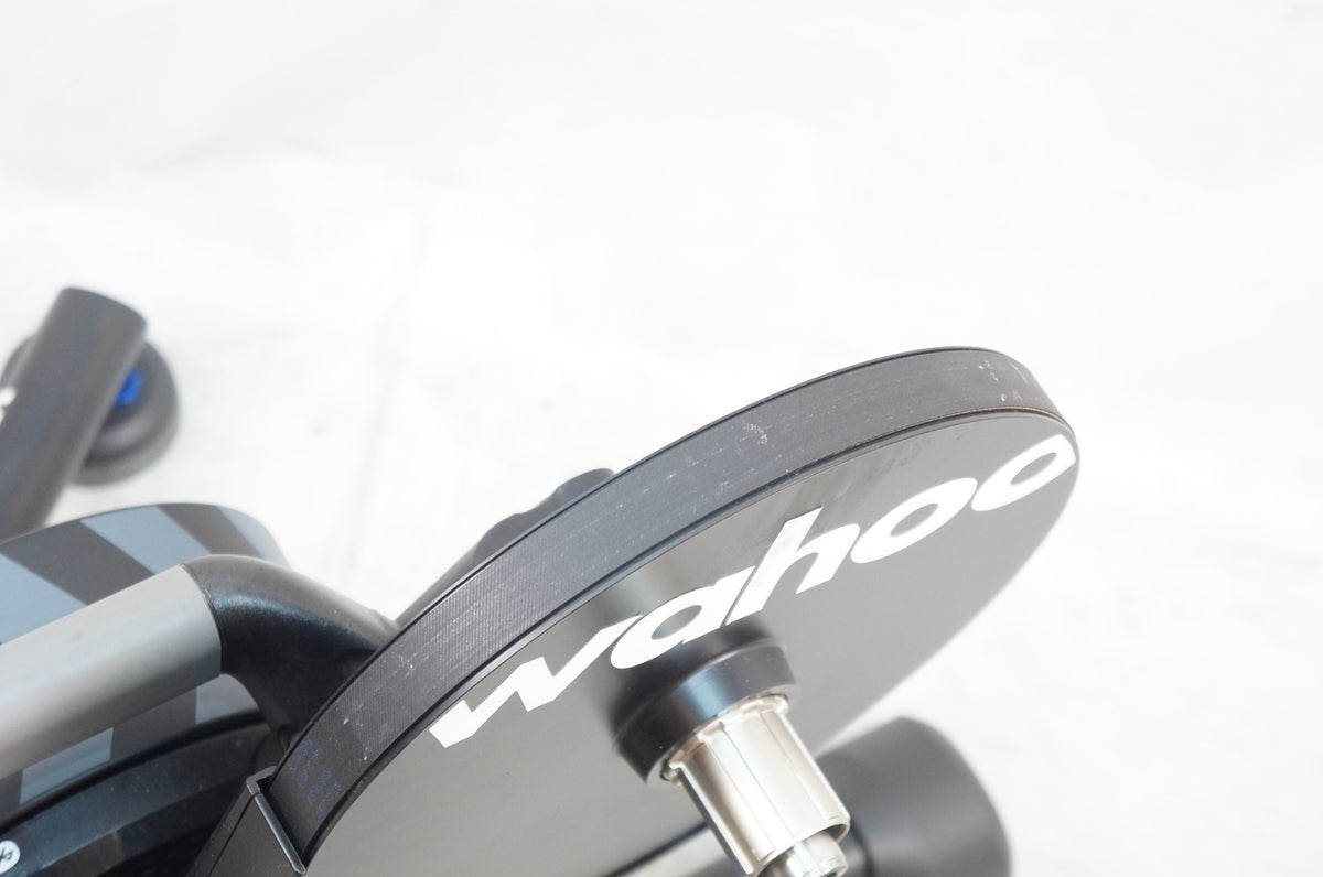 WAHOO 「ワフー」 KICKR AXIS スマートトレーナー / 浦和ベース