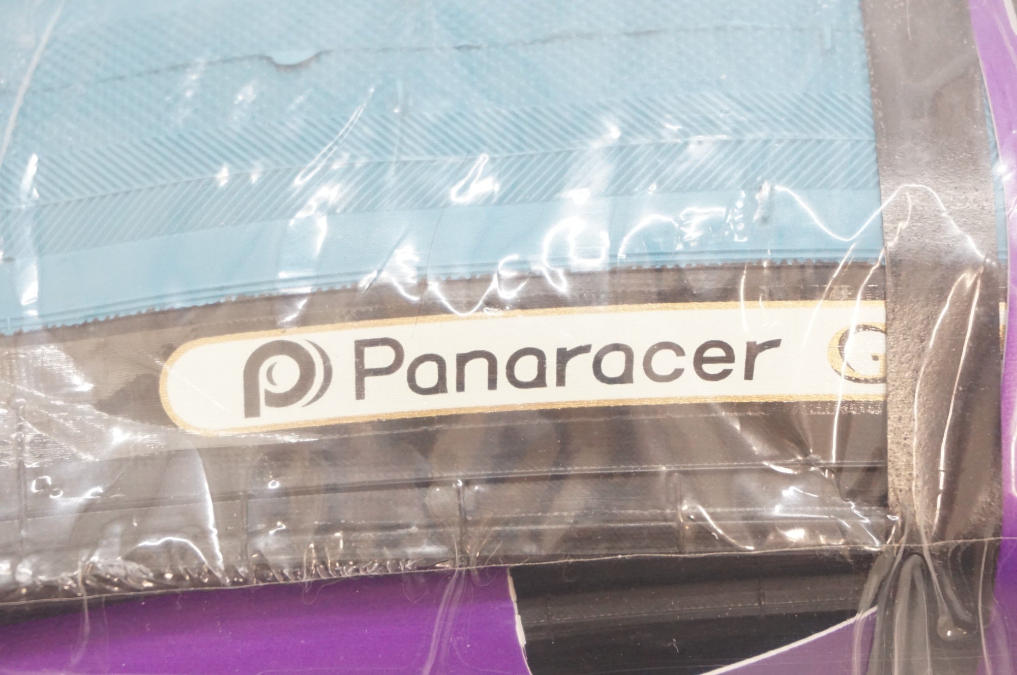PANARACER 「パナレーサー」 GRAVELKING TLC 700×32C タイヤ / 福岡店